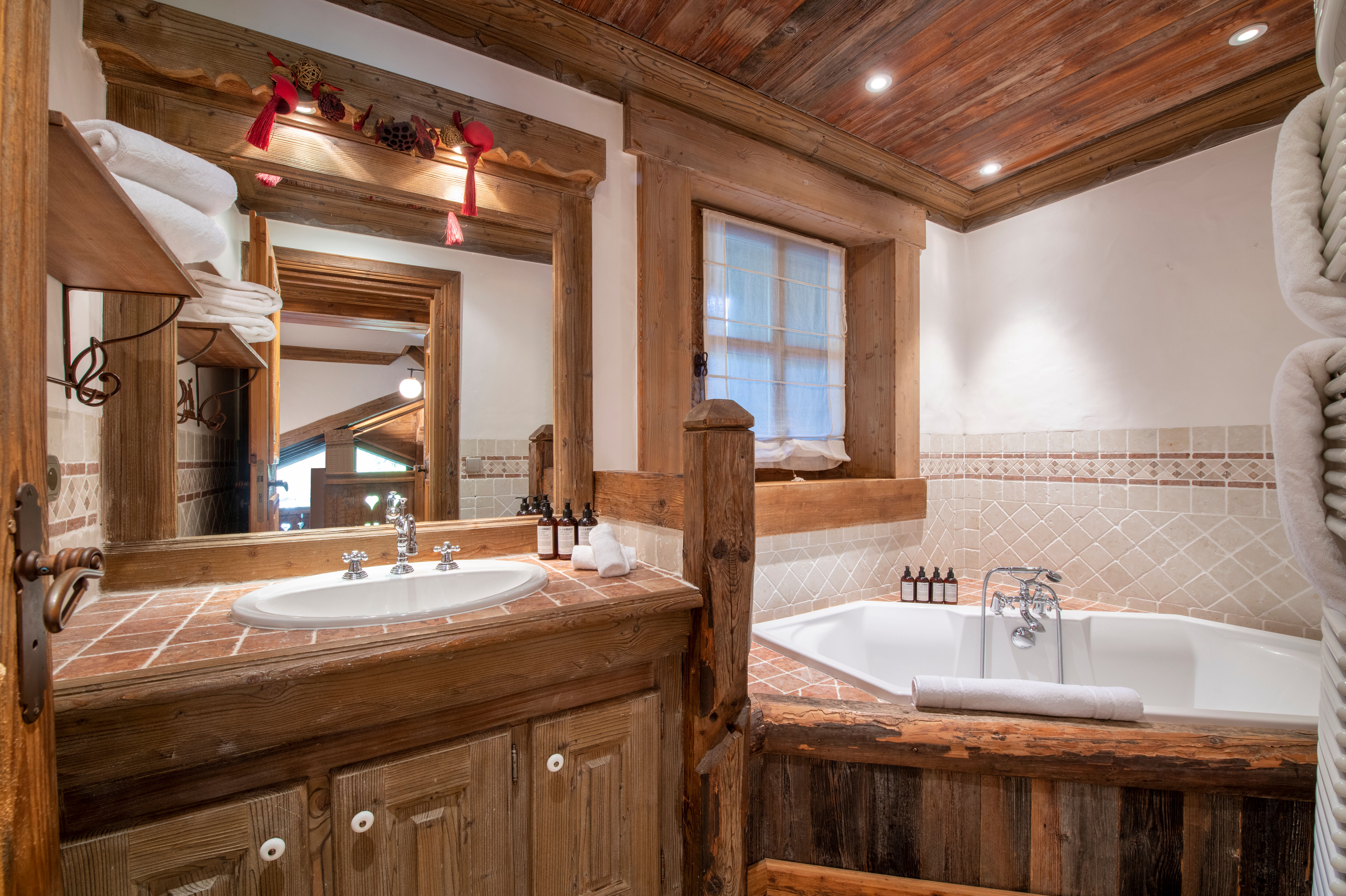 Chalet Yeti Gallary Image 2