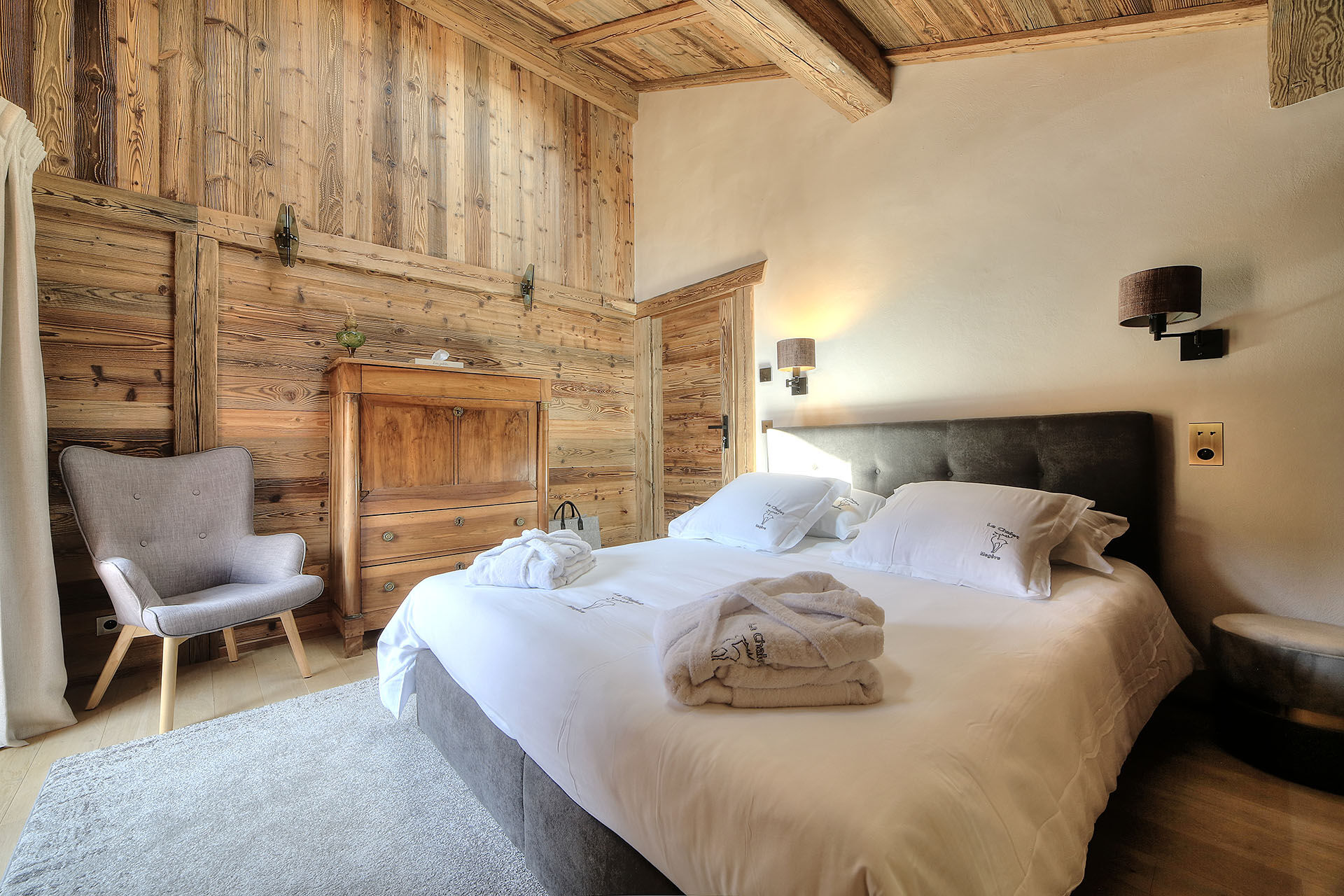 Chalet des Soeurs Gallary Image 1