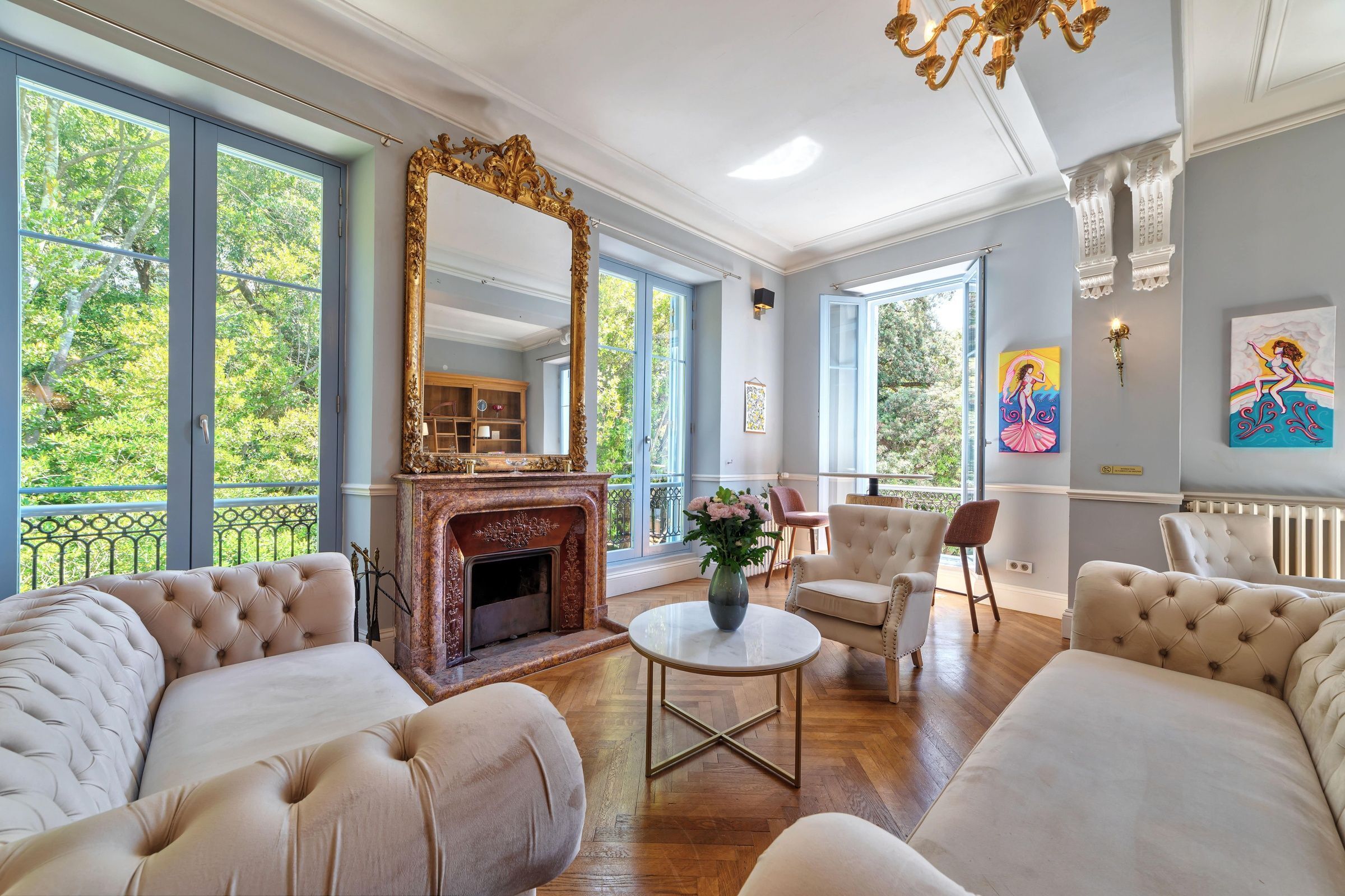 Chateau Fiora Gallary Image 6