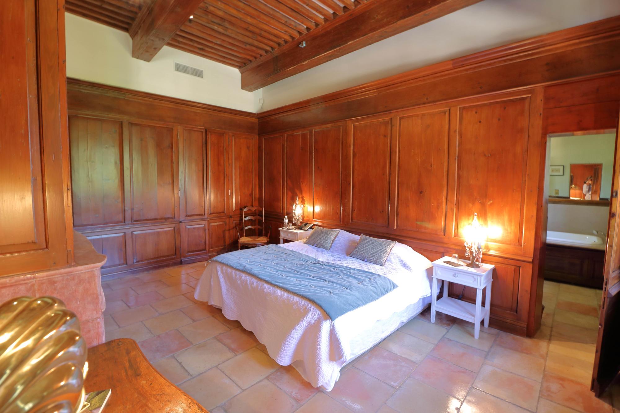Domaine Aciana Gallary Image 3
