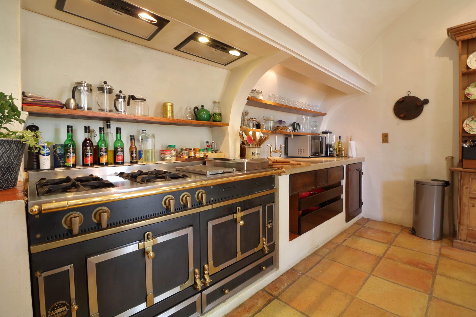 Domaine Aciana Gallary Image 1