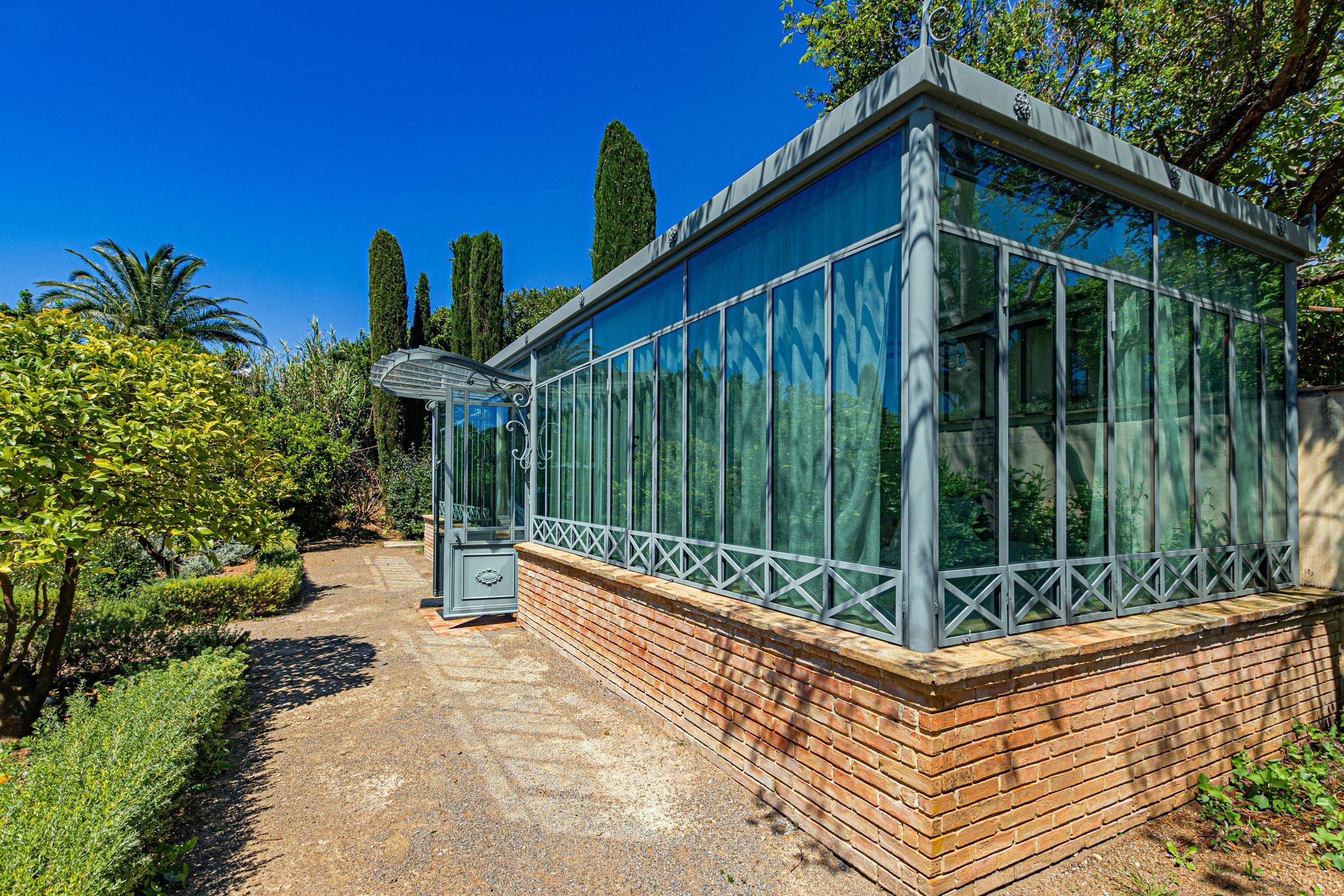 Domaine La Bougie Gallary Image 2