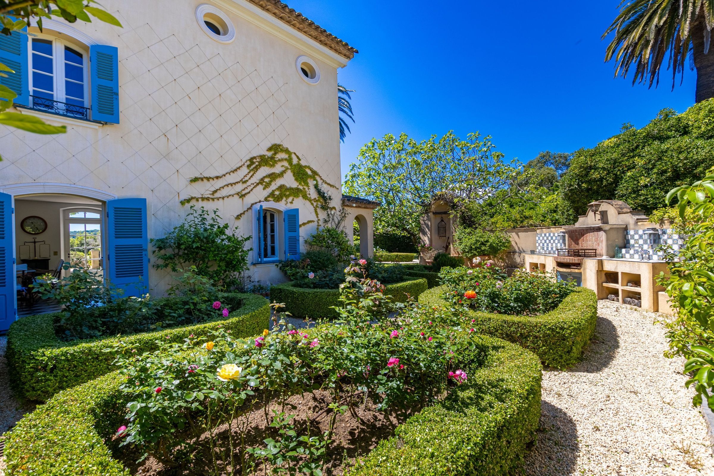 Domaine La Bougie Gallary Image 5