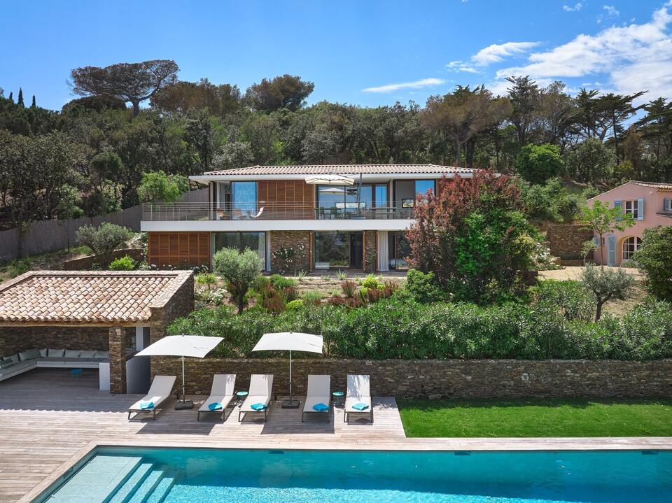 Domaine des Salins Gallery Image 1