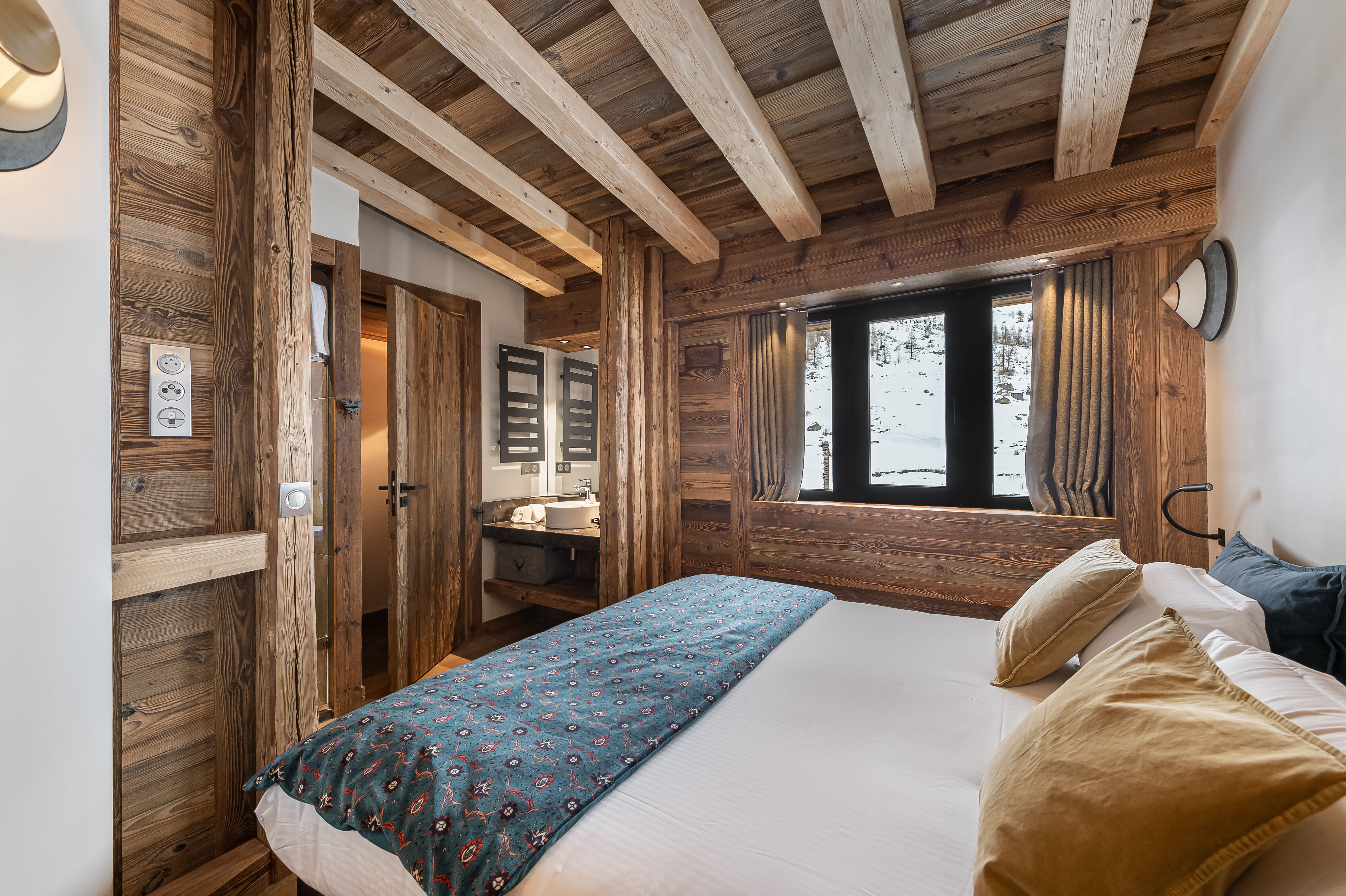 Penthouse Chamois Gallary Image 6