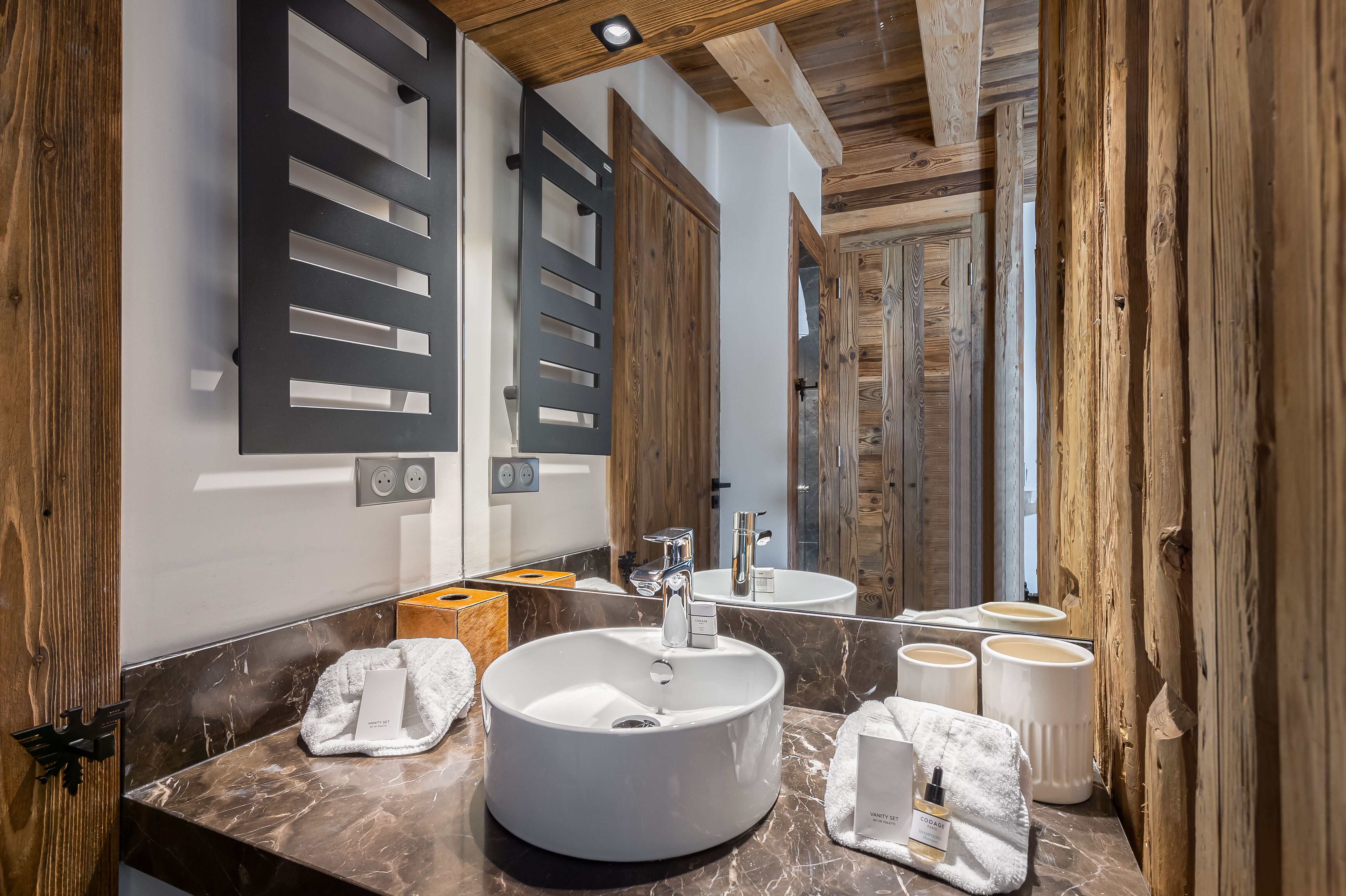 Penthouse Chamois Gallary Image 1