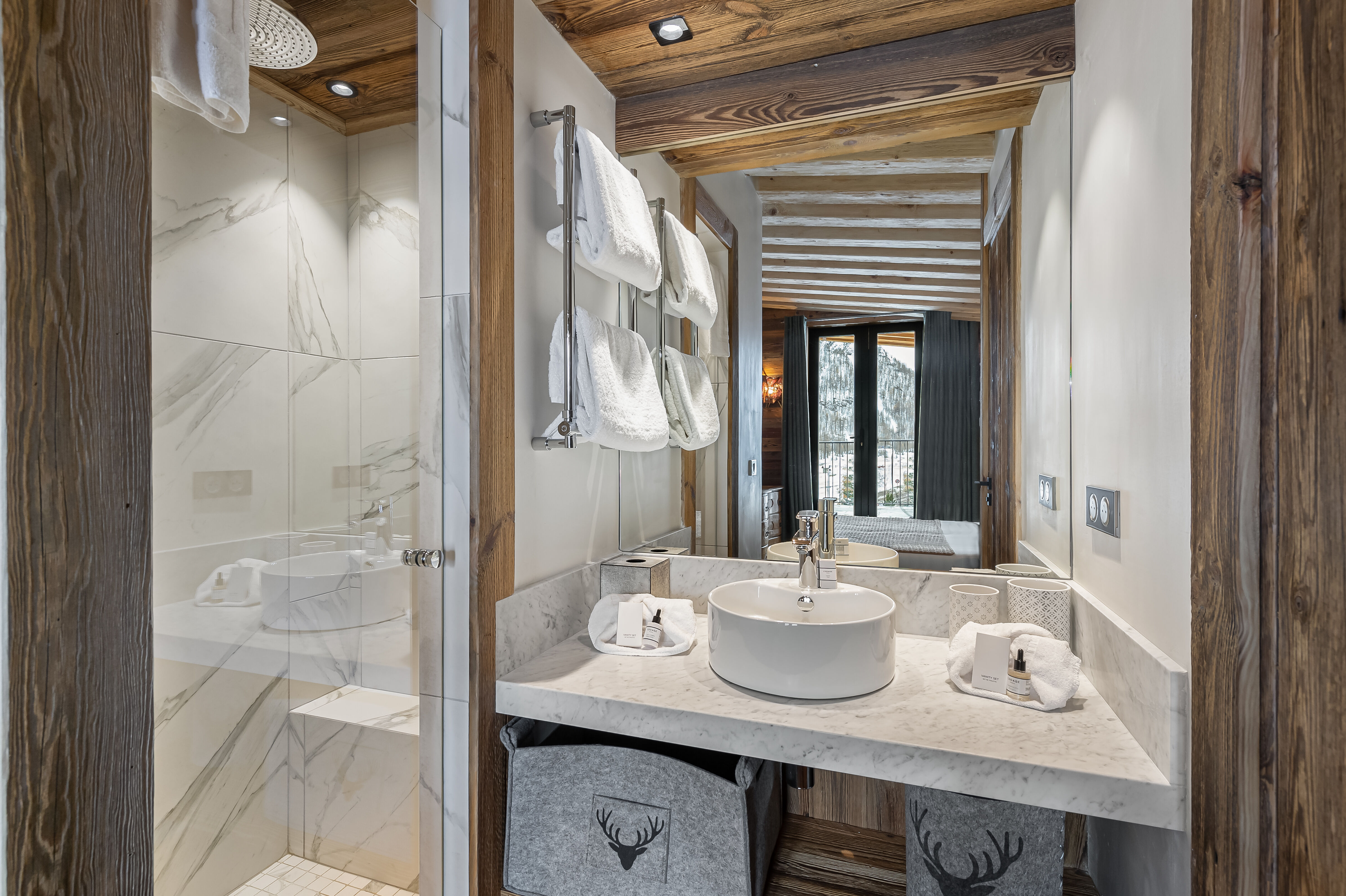 Penthouse Chamois Gallary Image 4