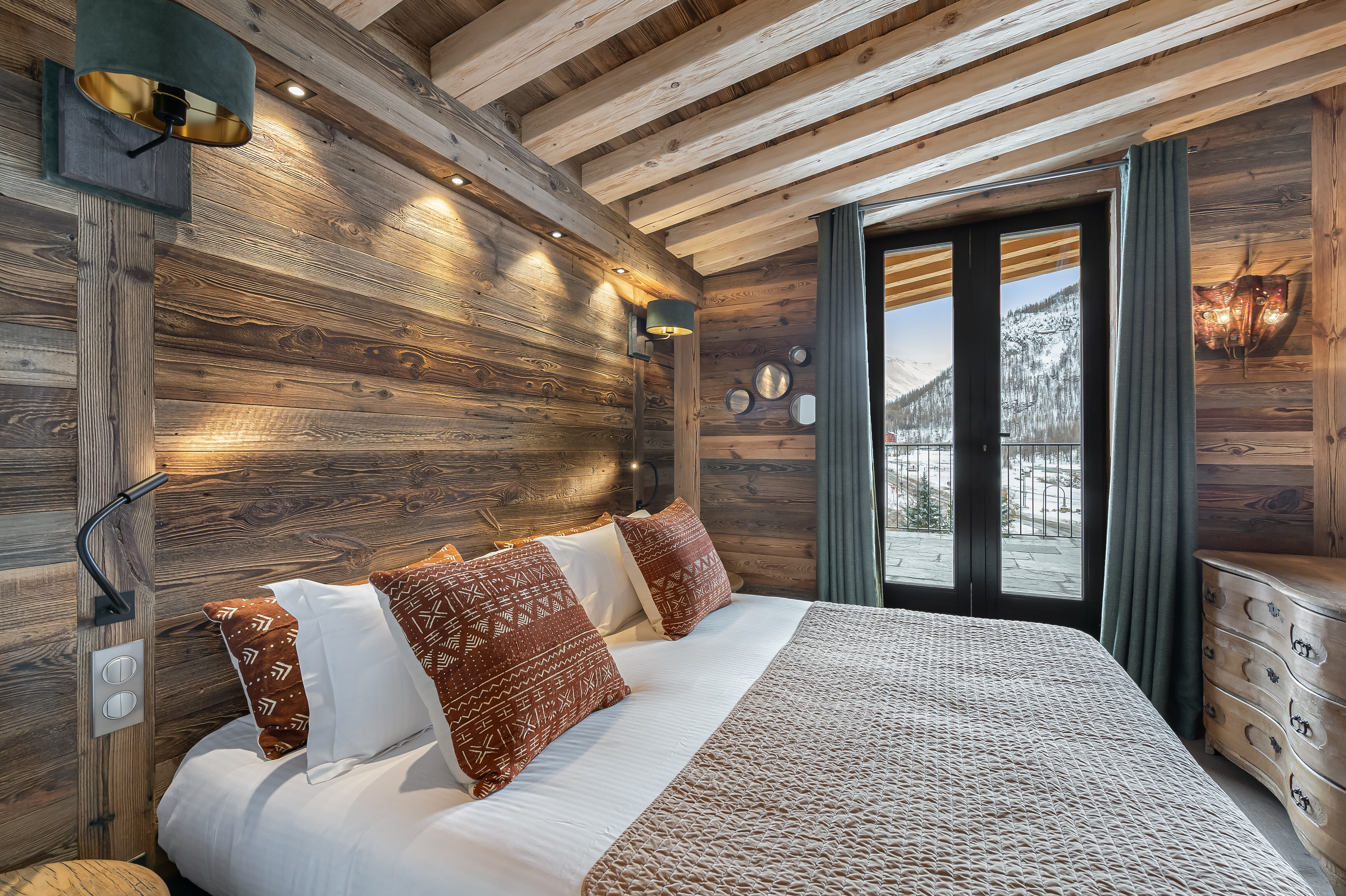 Penthouse Chamois Gallary Image 5
