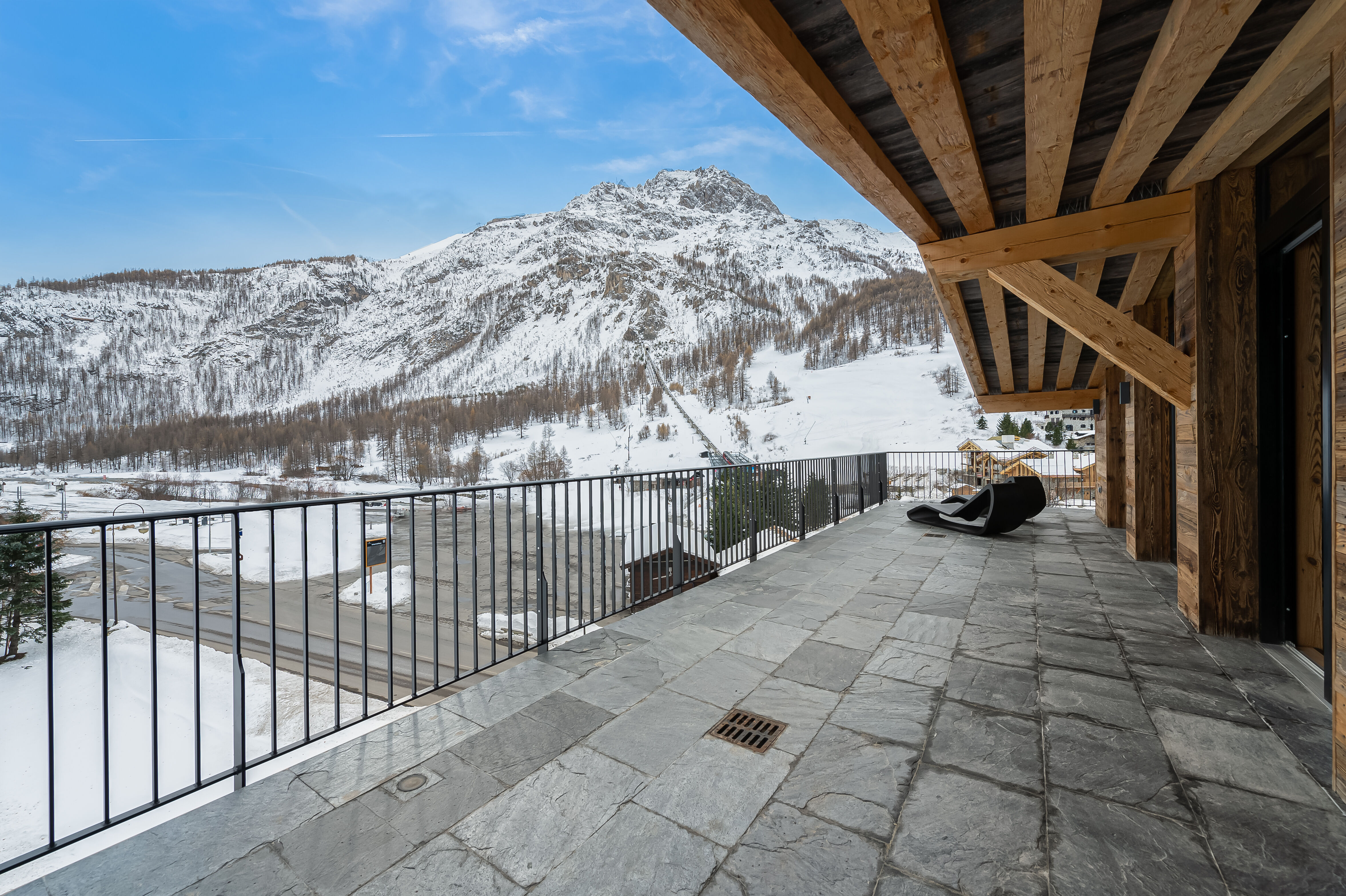 Penthouse Chamois Gallary Image 2