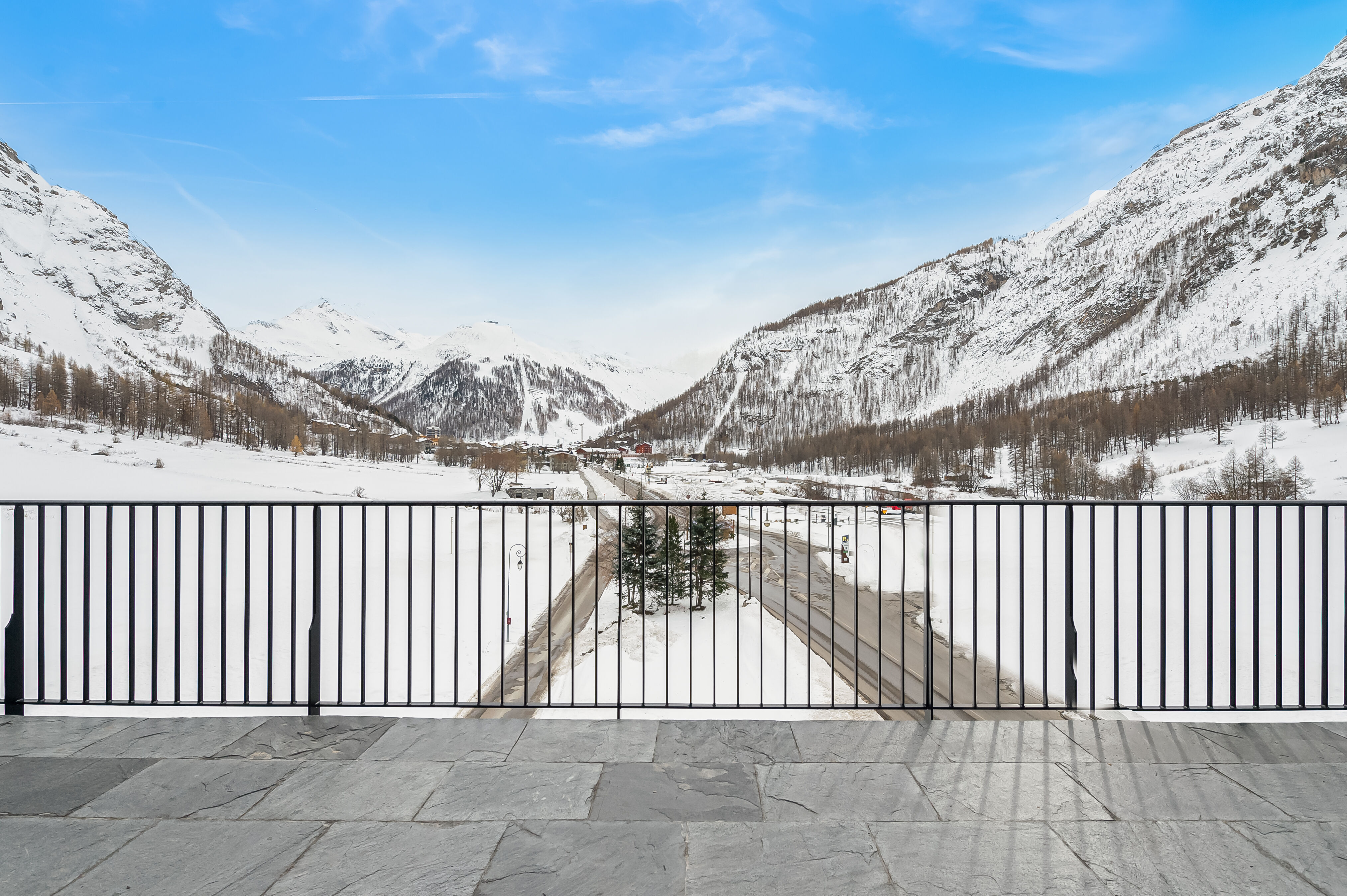 Penthouse Chamois Gallary Image 3