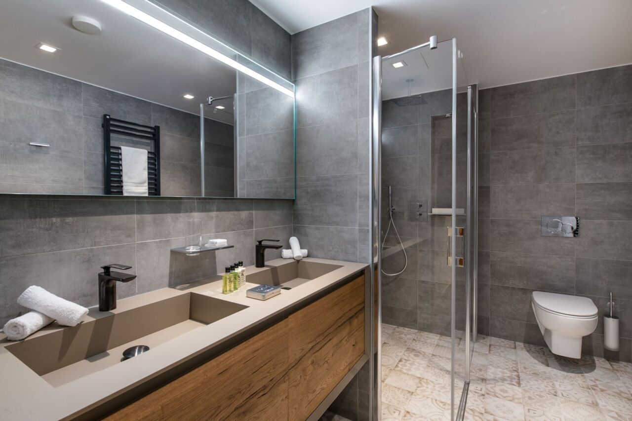 penthouse-liyah-image-10