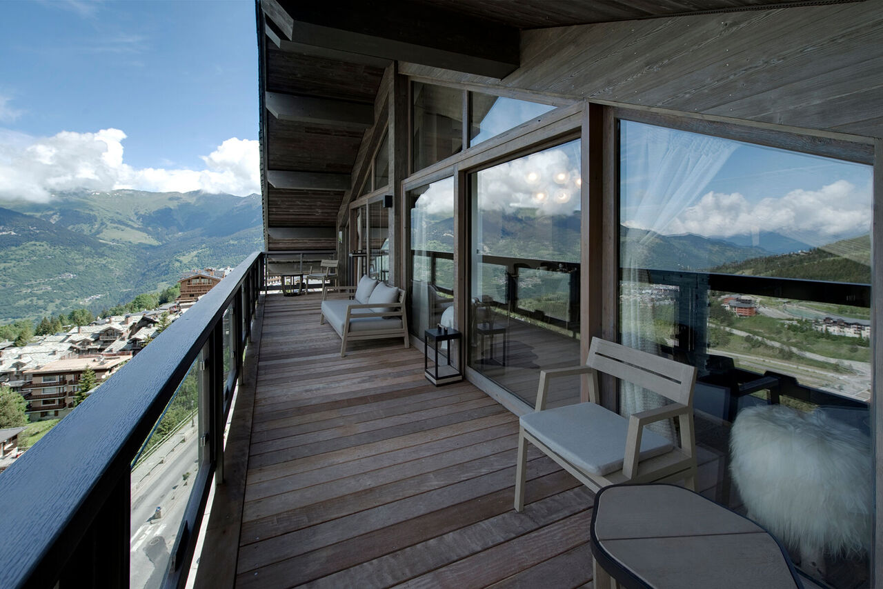 penthouse-ourse-polaire-image-1