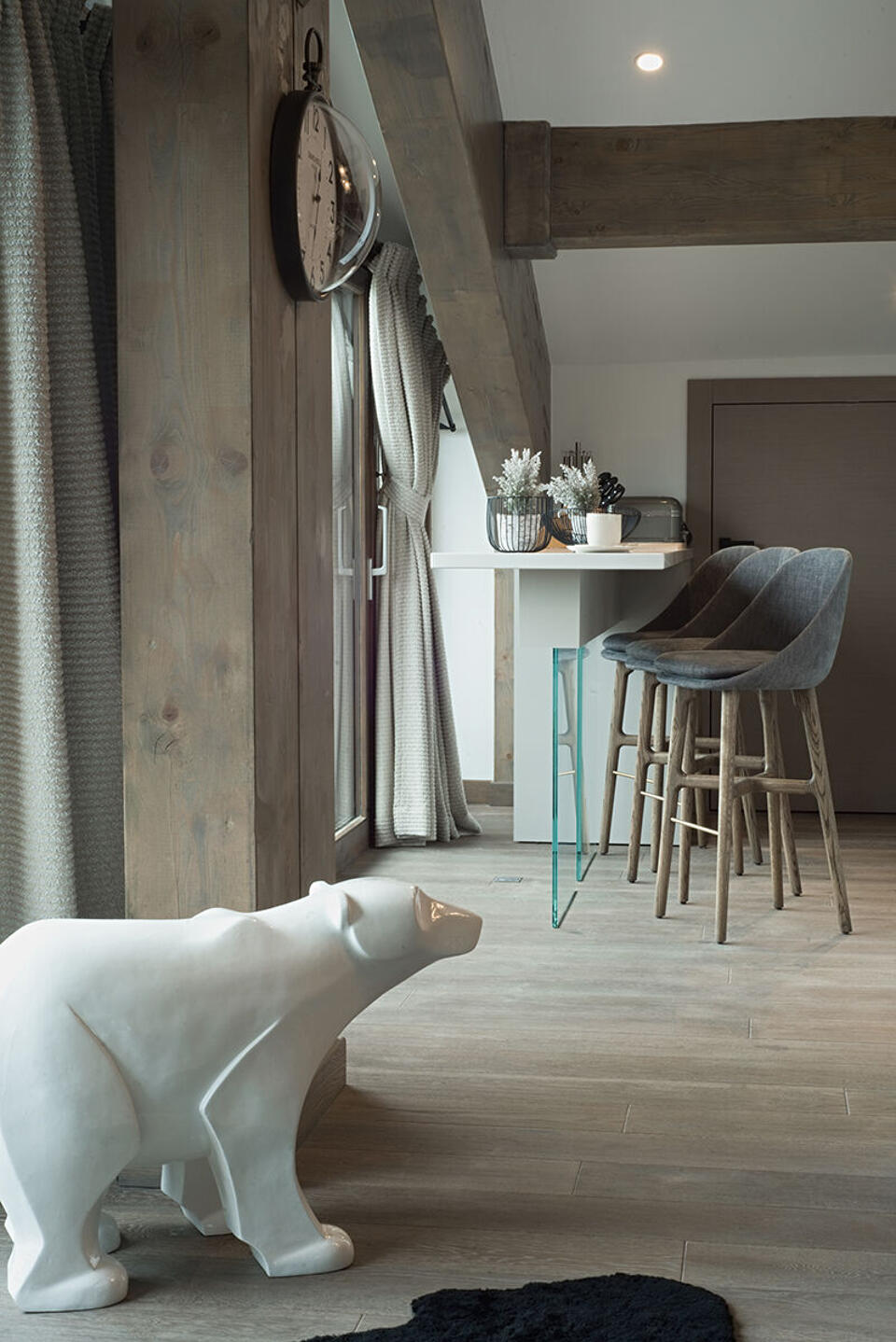 Penthouse Ourse Polaire Gallery Image 1