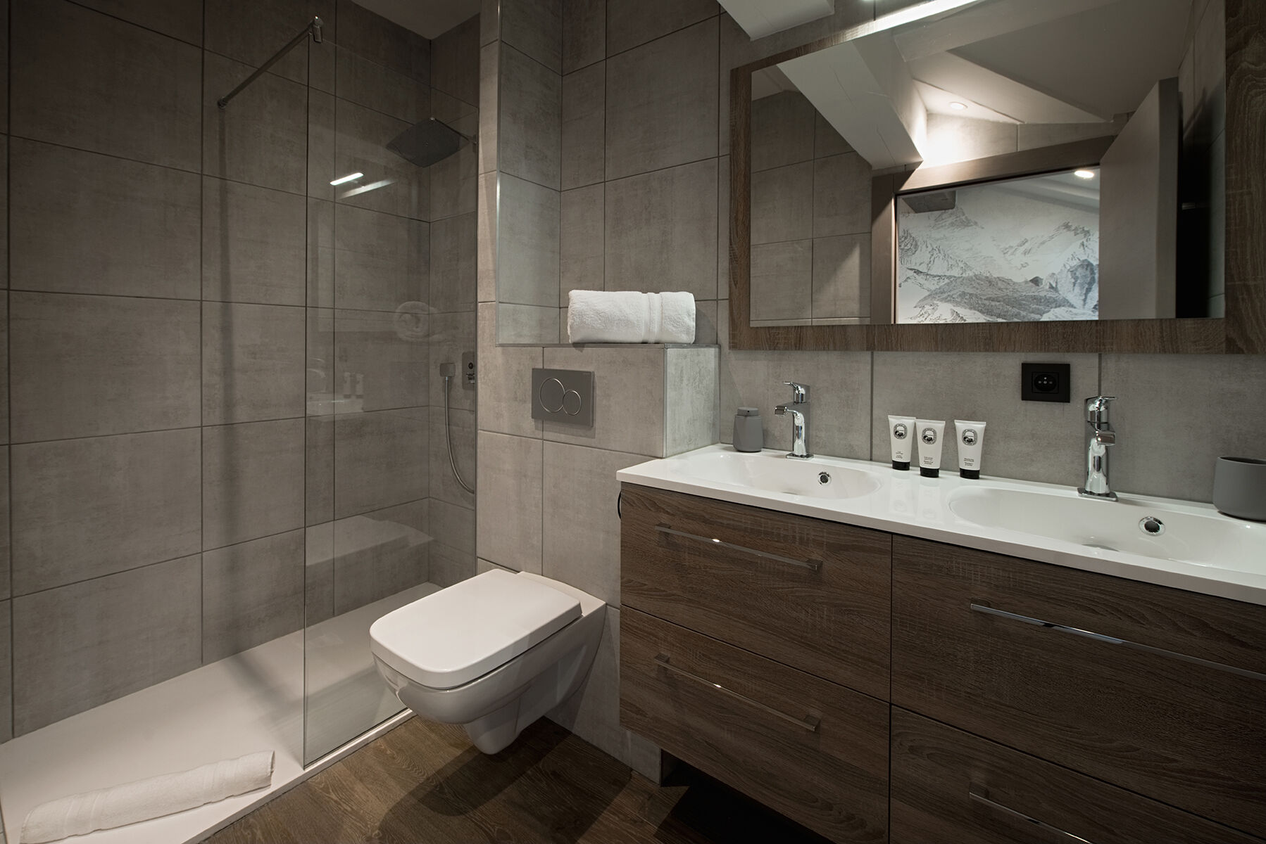 Penthouse Ourse Polaire Gallary Image 4