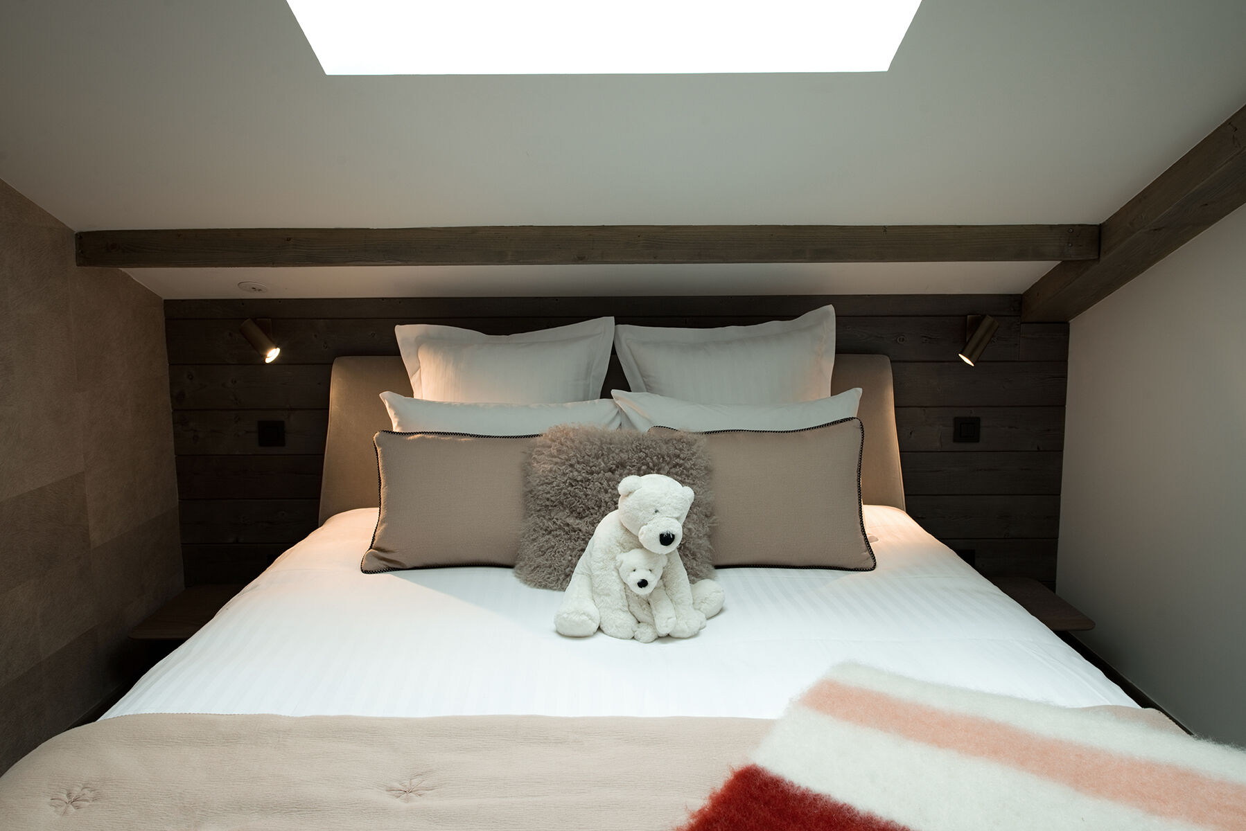Penthouse Ourse Polaire Gallary Image 2
