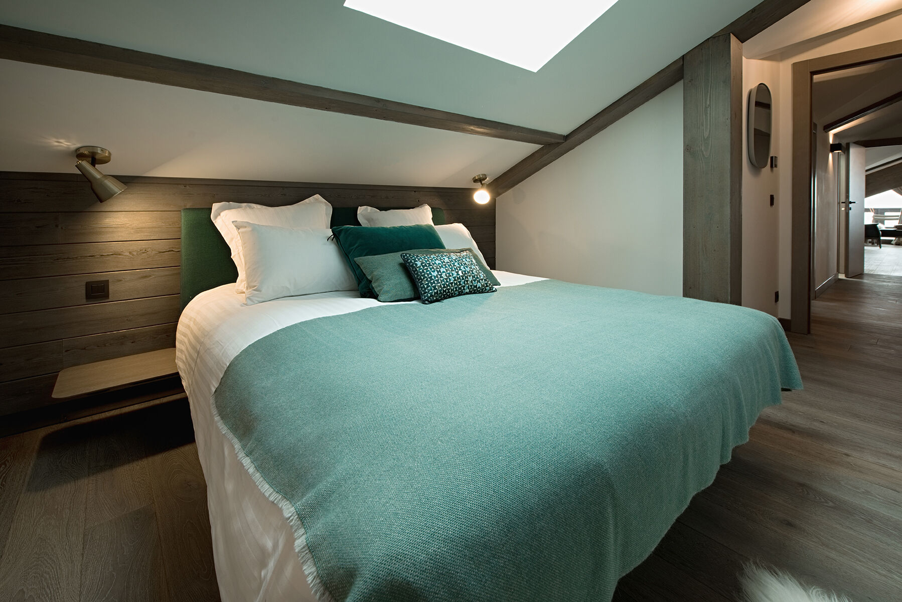 Penthouse Ourse Polaire Gallary Image 1