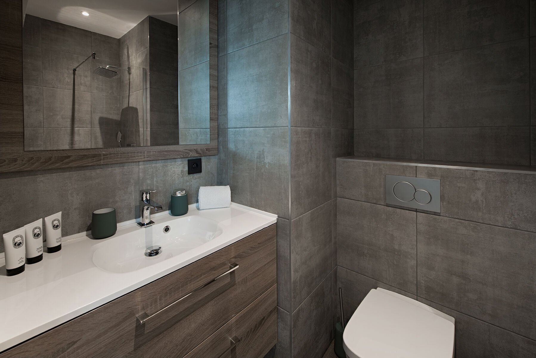 Penthouse Ourse Polaire Gallary Image 2