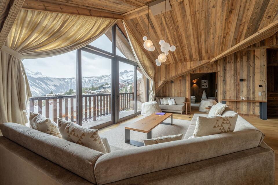 Penthouse Rond Point Des Pistes 701 Gallery Image 1