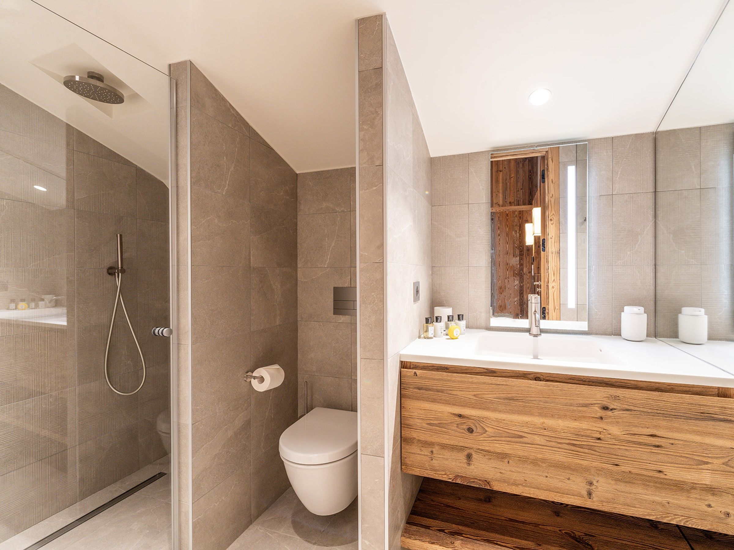 Penthouse Rond Point Des Pistes 701 Gallary Image 1