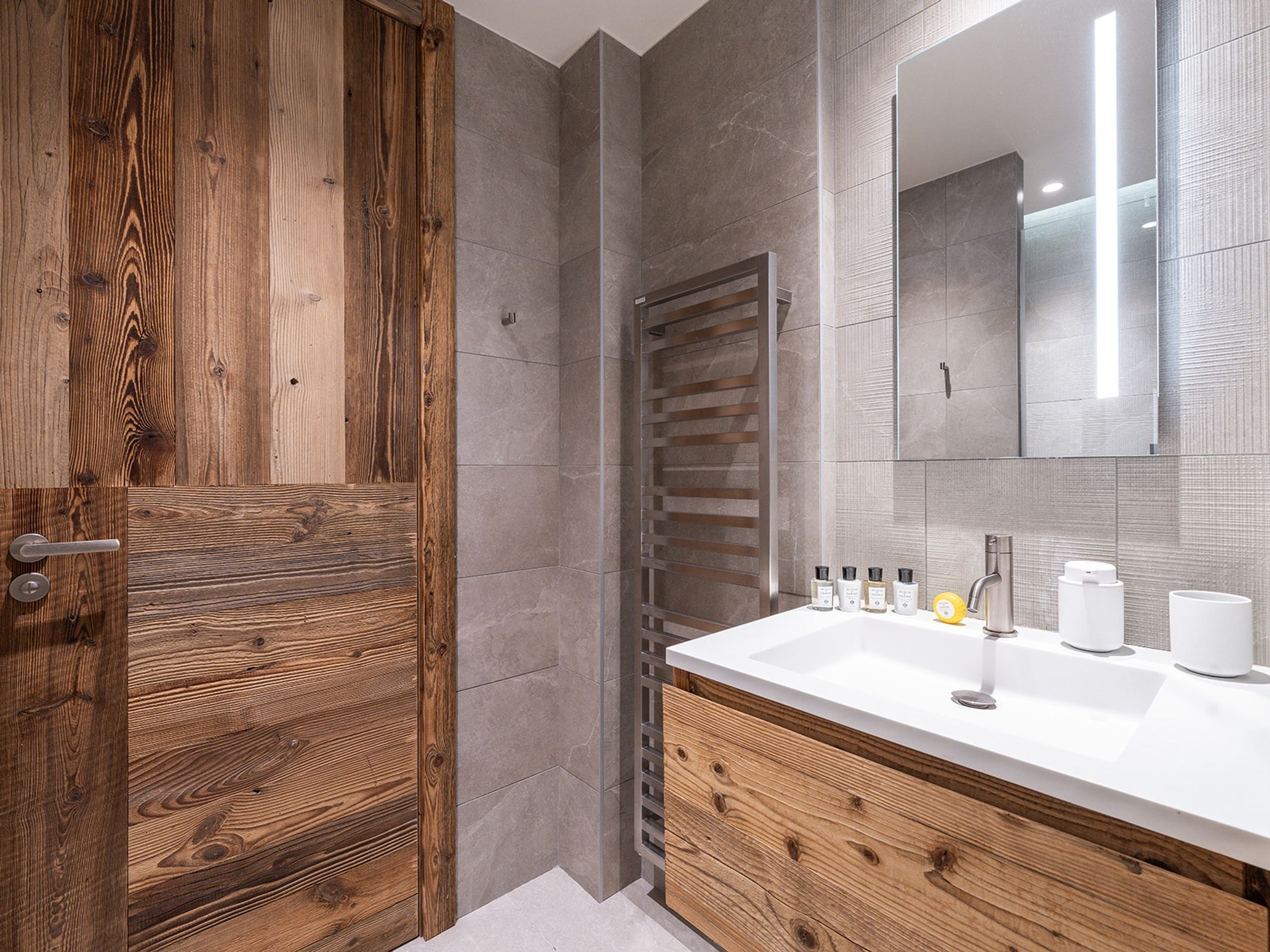 Penthouse Rond Point Des Pistes 701 Gallary Image 1