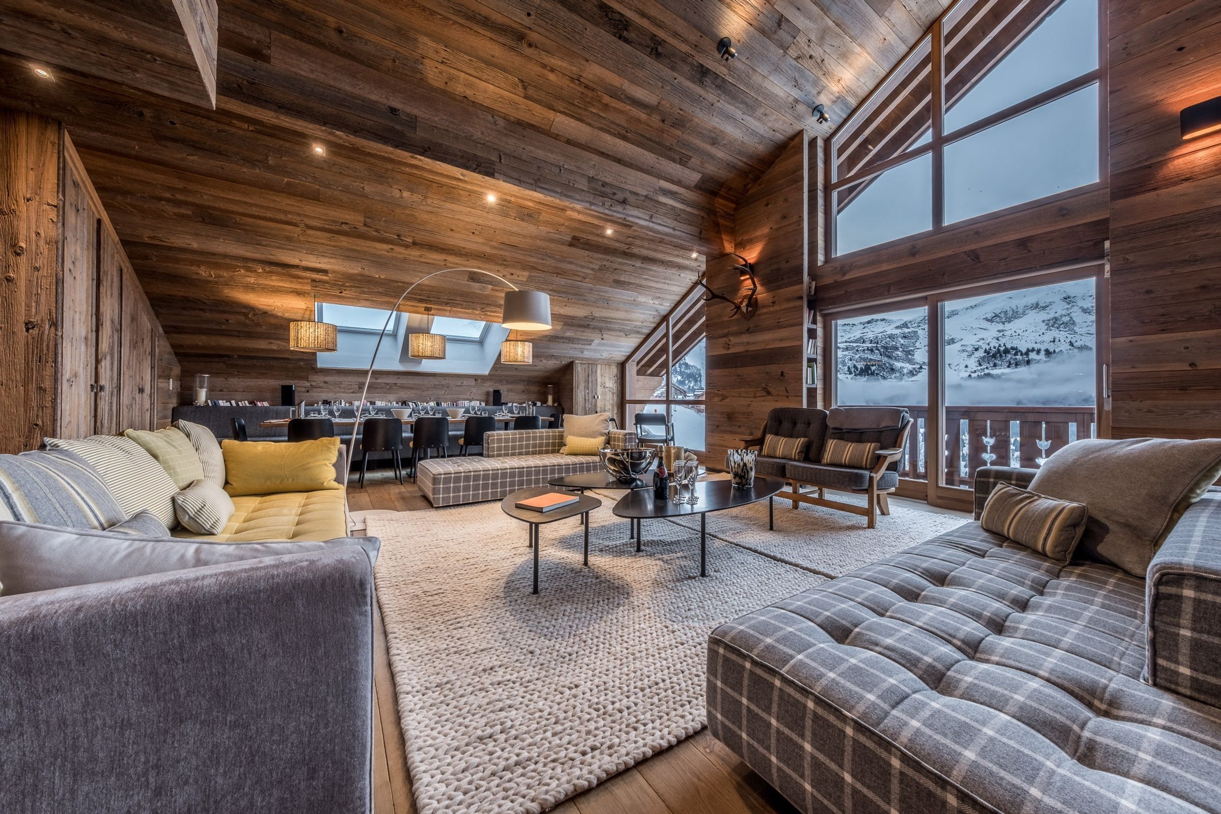 penthouse-snow-lodge-image-3