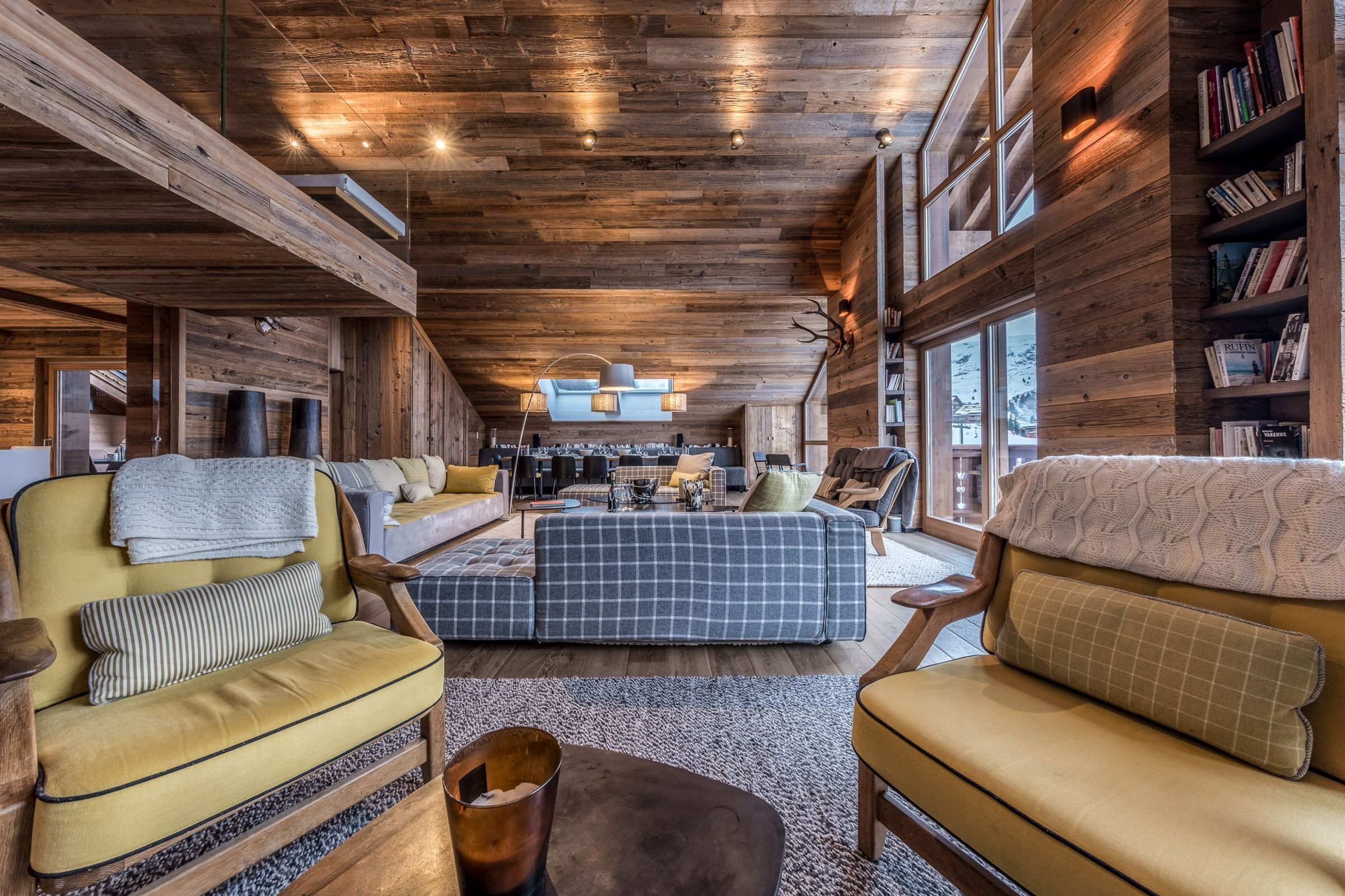 penthouse-snow-lodge-image-5