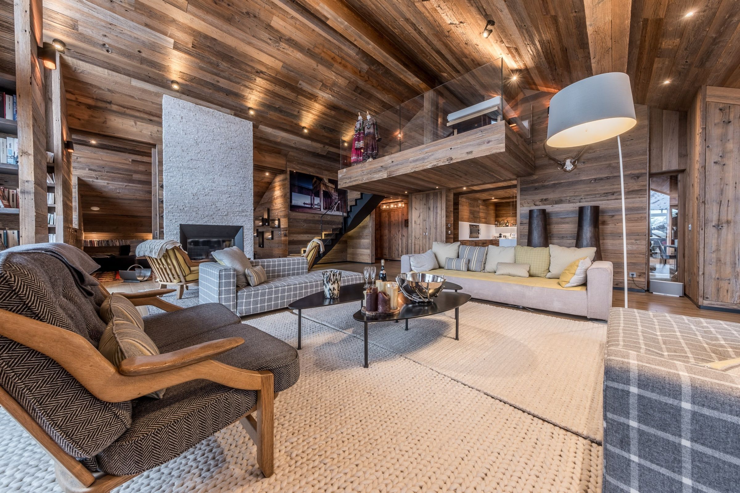 Penthouse Snow Lodge Gallary Image 5