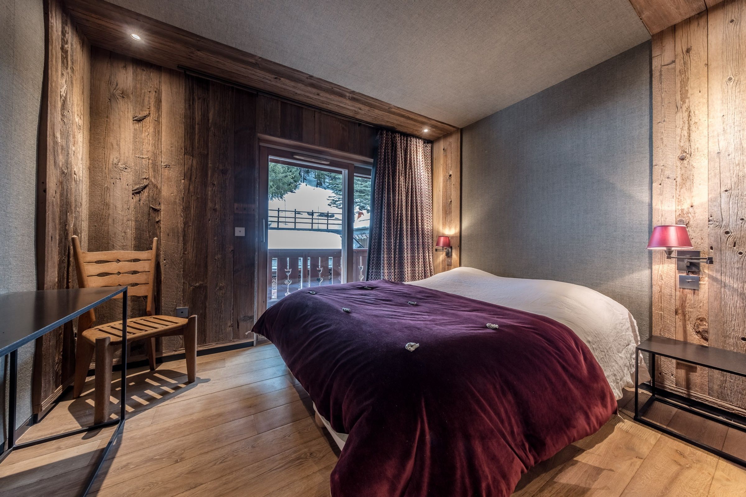 Penthouse Snow Lodge Gallary Image 1