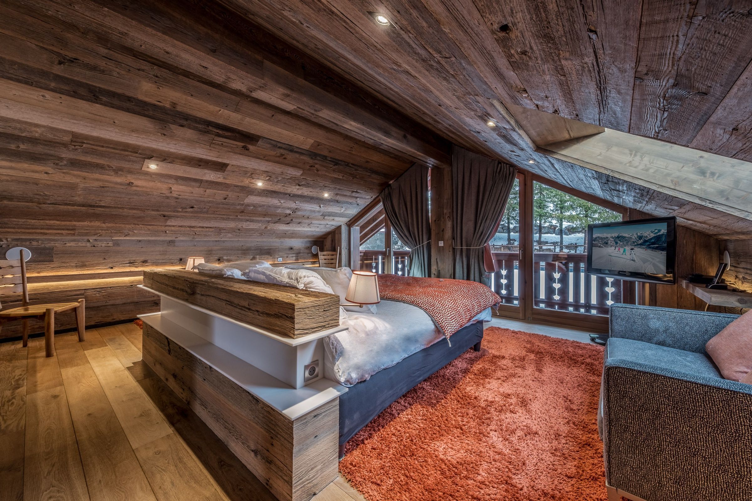 Penthouse Snow Lodge Gallary Image 2