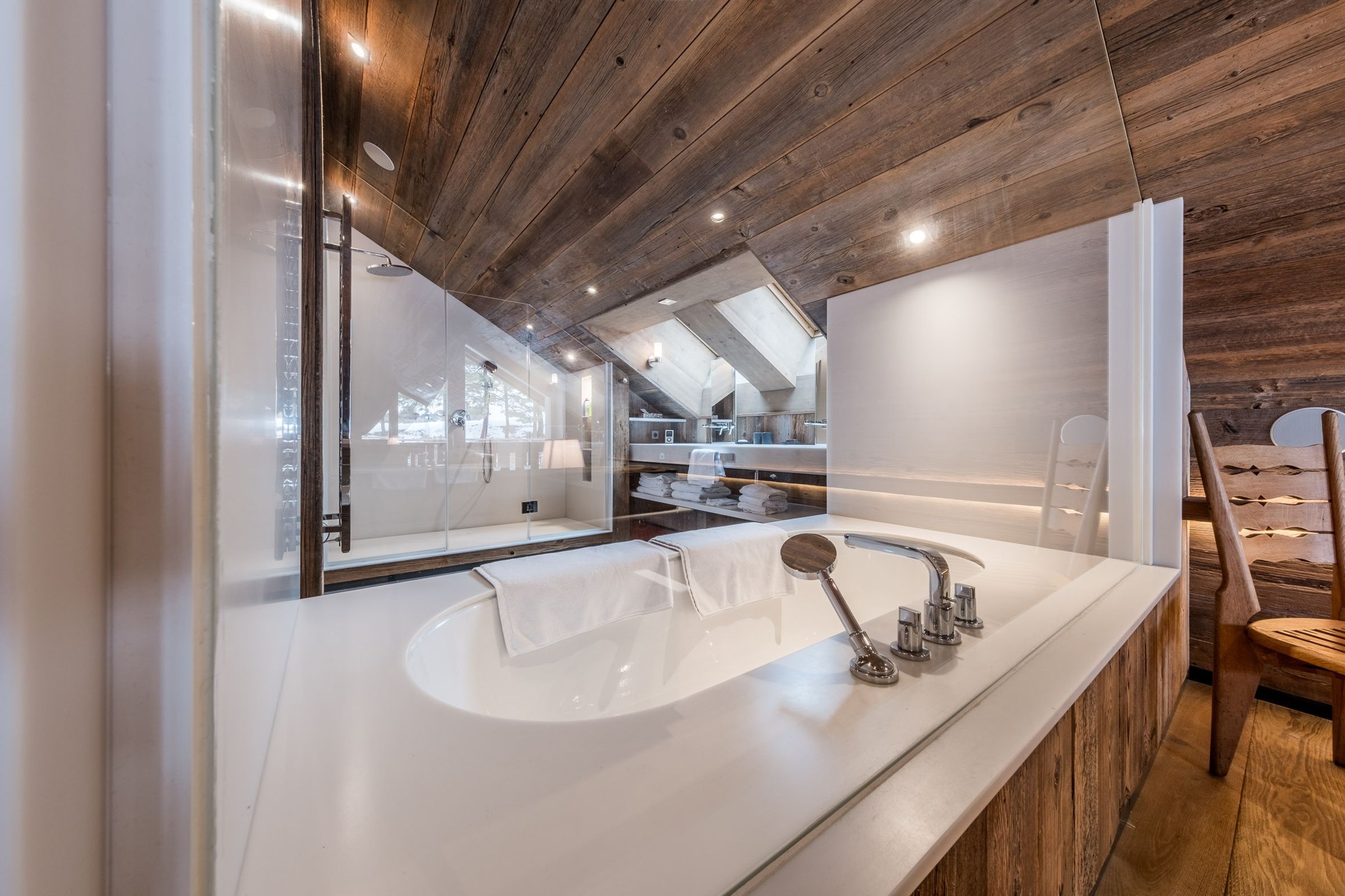 Penthouse Snow Lodge Gallary Image 5