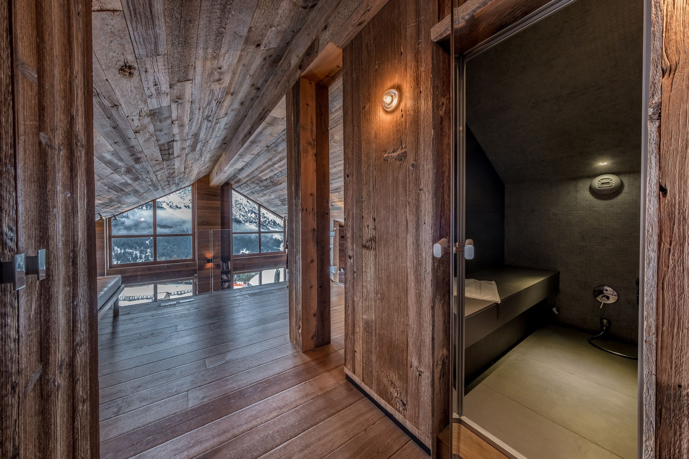 Penthouse Snow Lodge Gallary Image 3