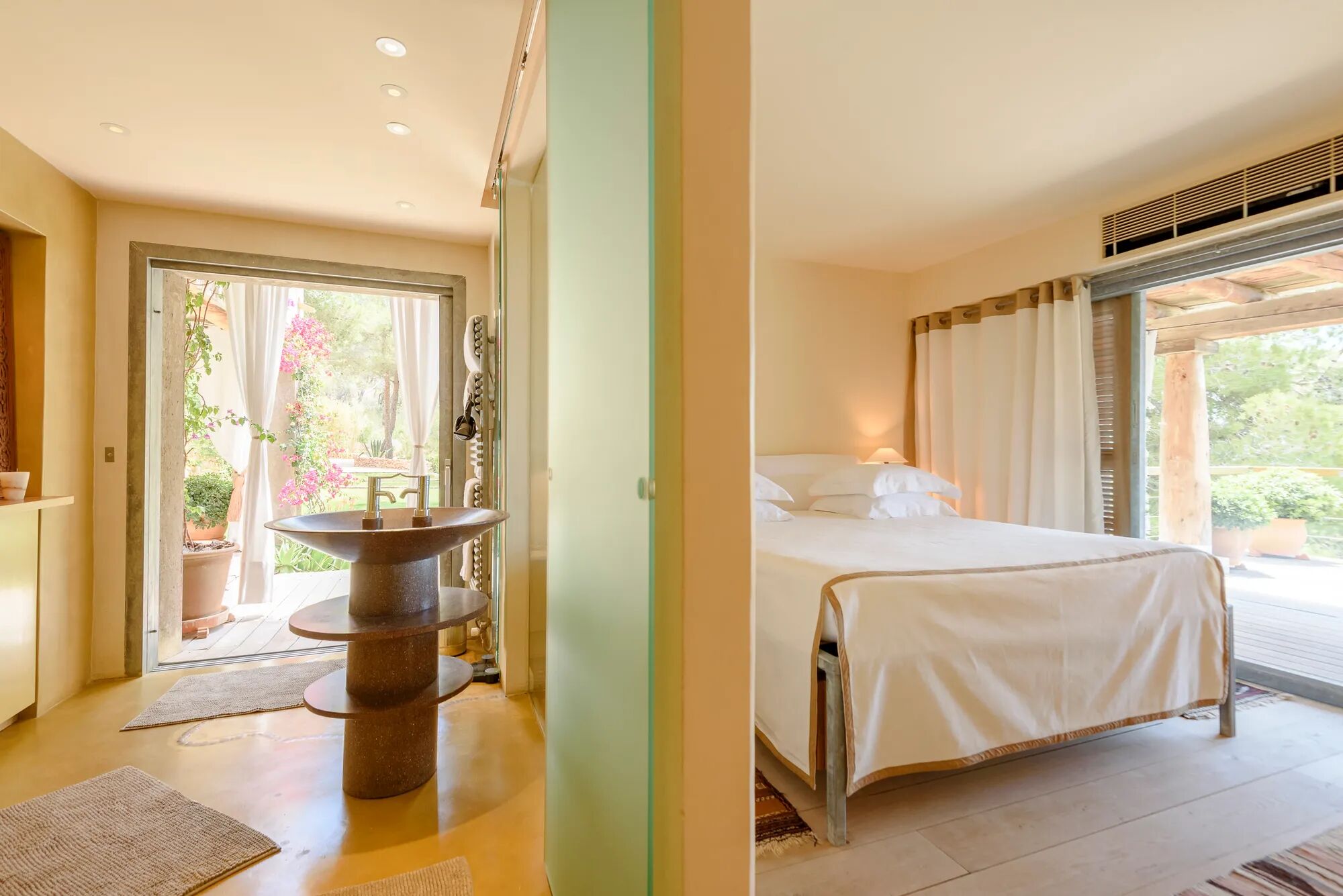 Villa Alegre Gallary Image 6