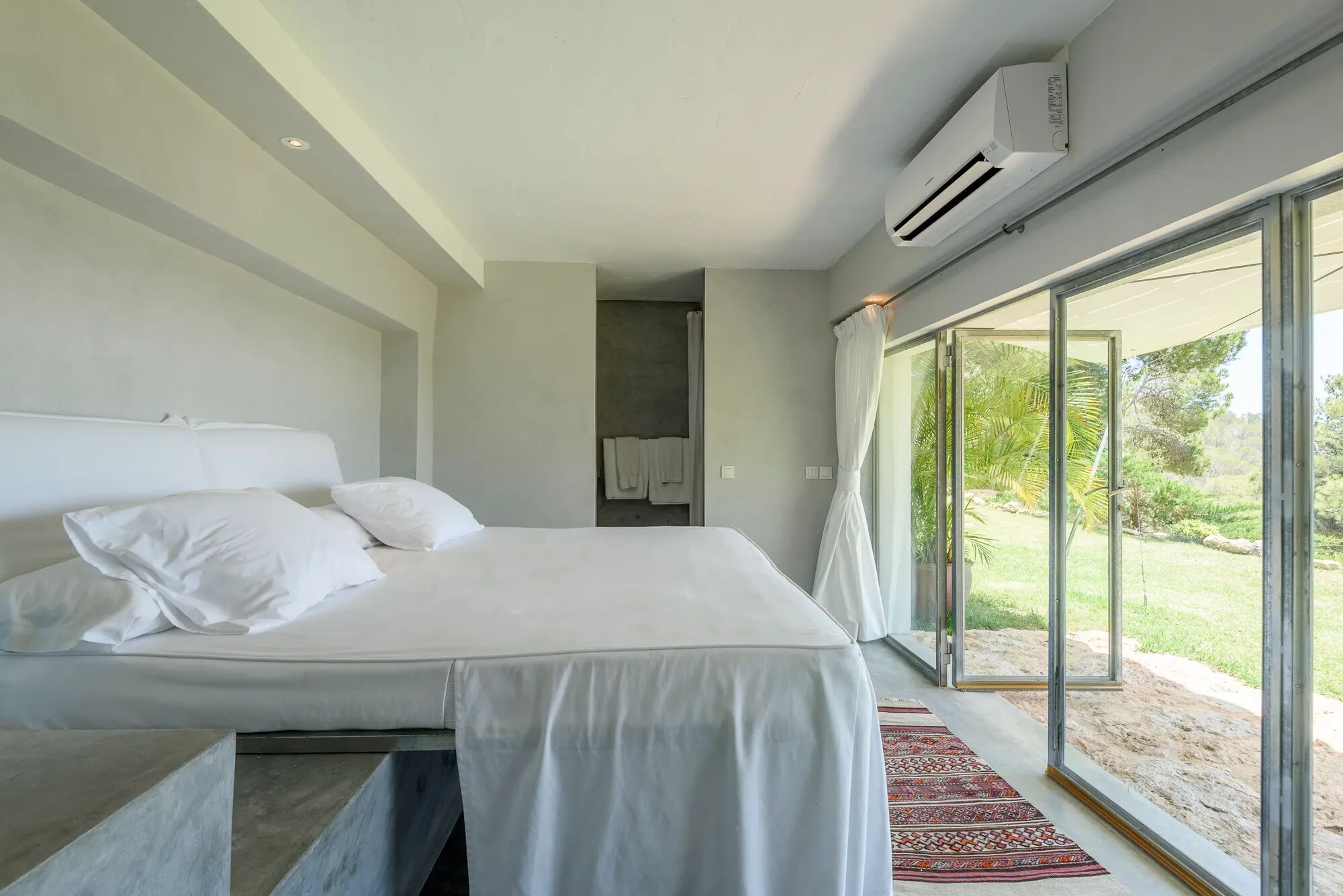 Villa Alegre Gallary Image 5