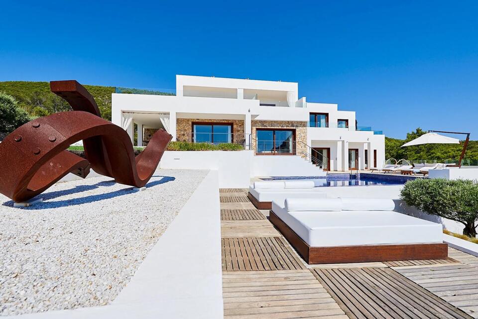 Villa Eloise Gallery Image 1