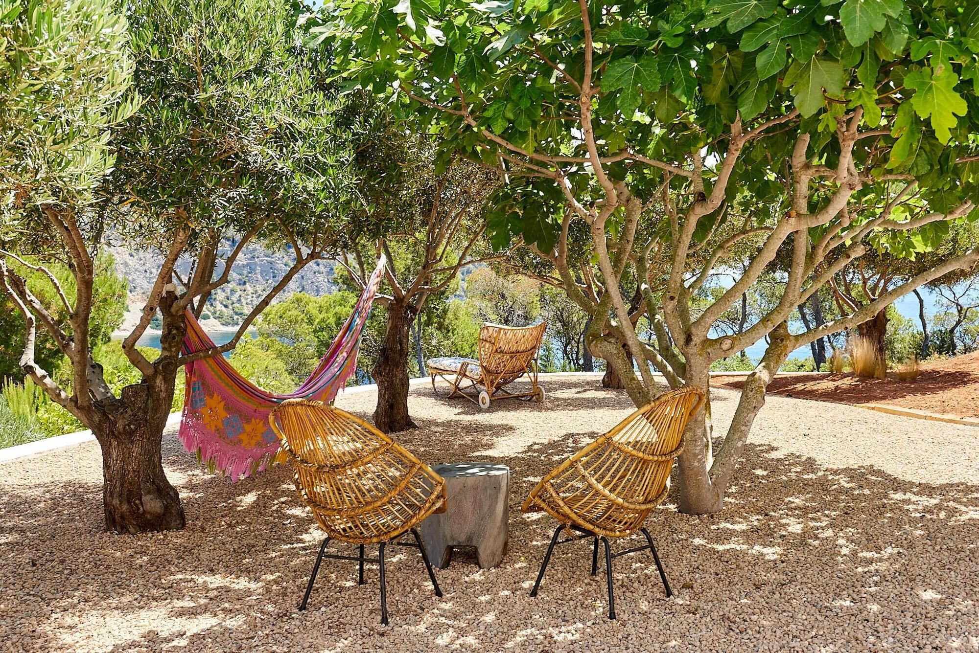 Villa Eloise Gallary Image 2