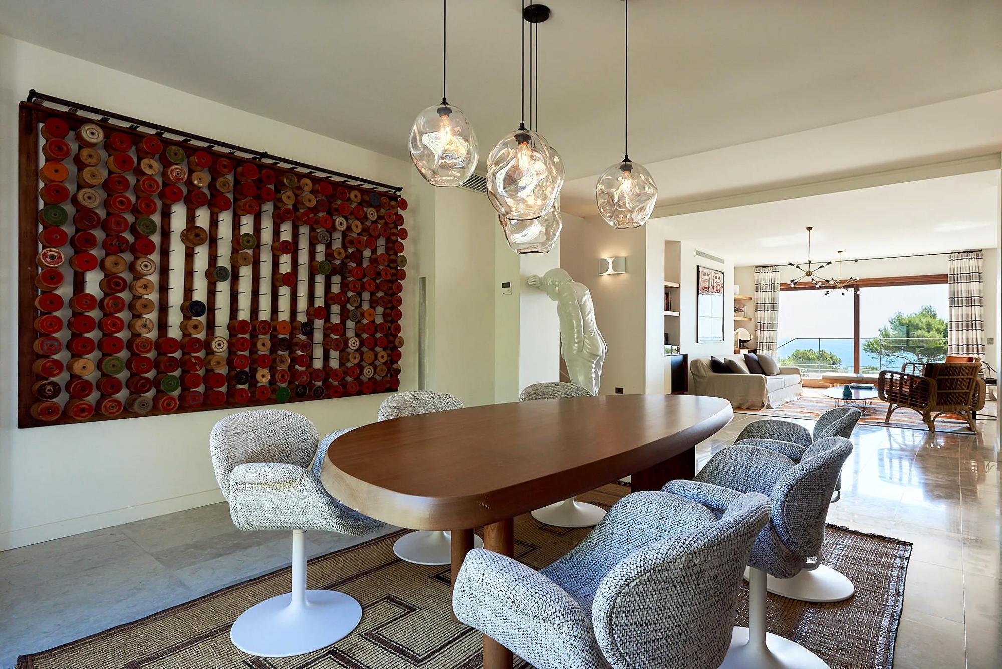 Villa Eloise Gallary Image 1