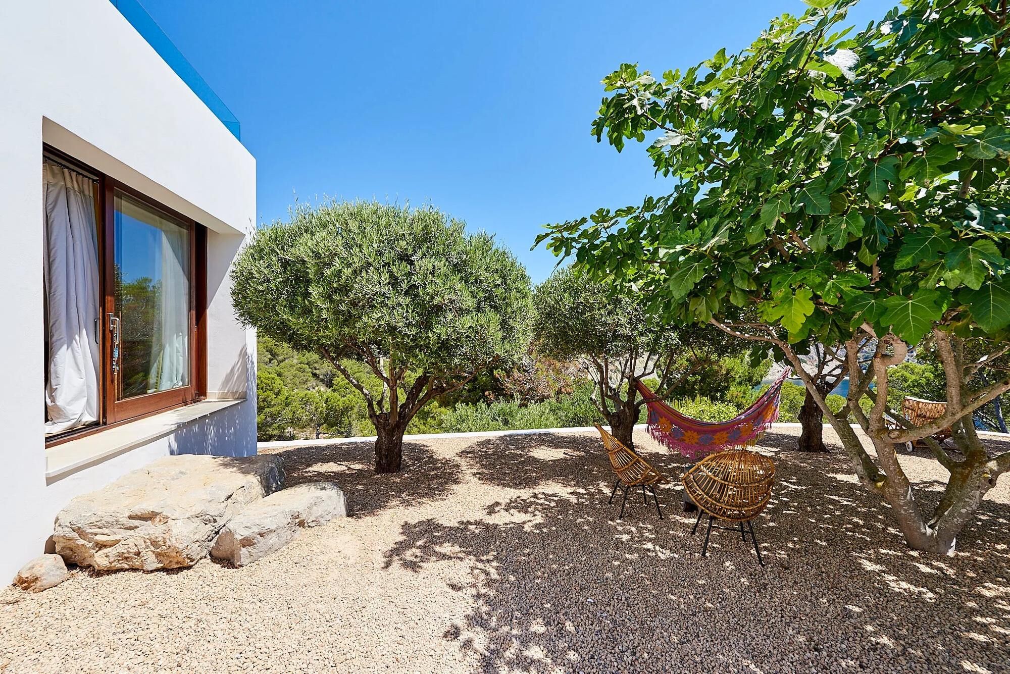 Villa Eloise Gallary Image 1