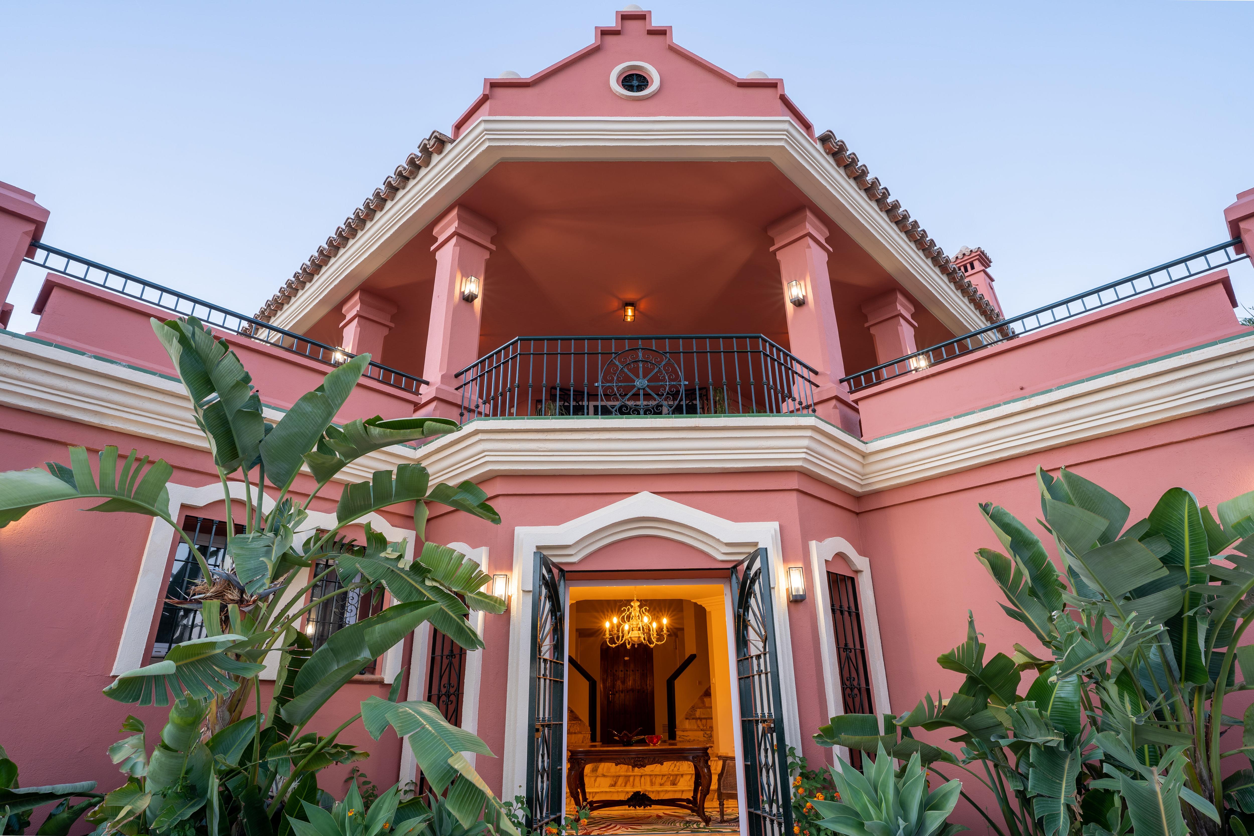 Villa Leonor Gallary Image 3