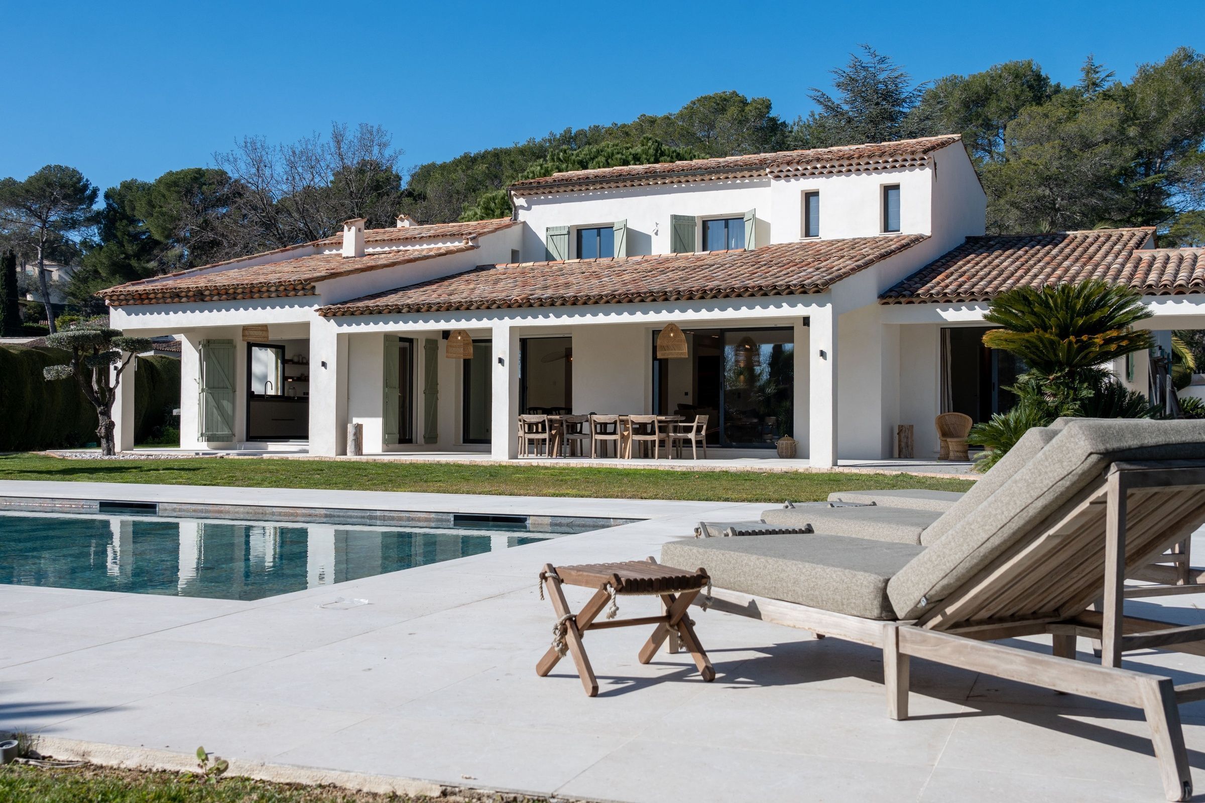 villa-louvia-image-2