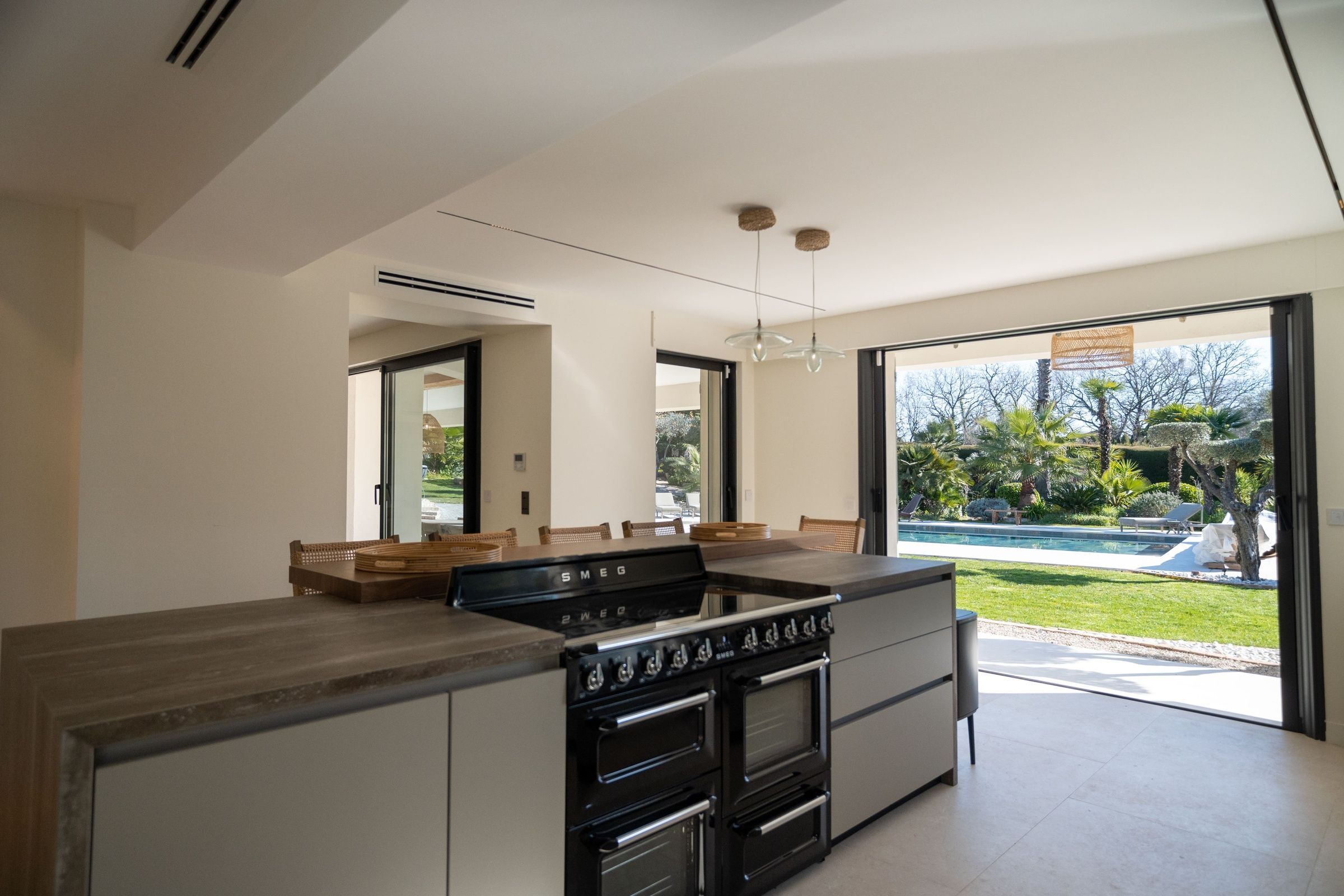 villa-louvia-image-7