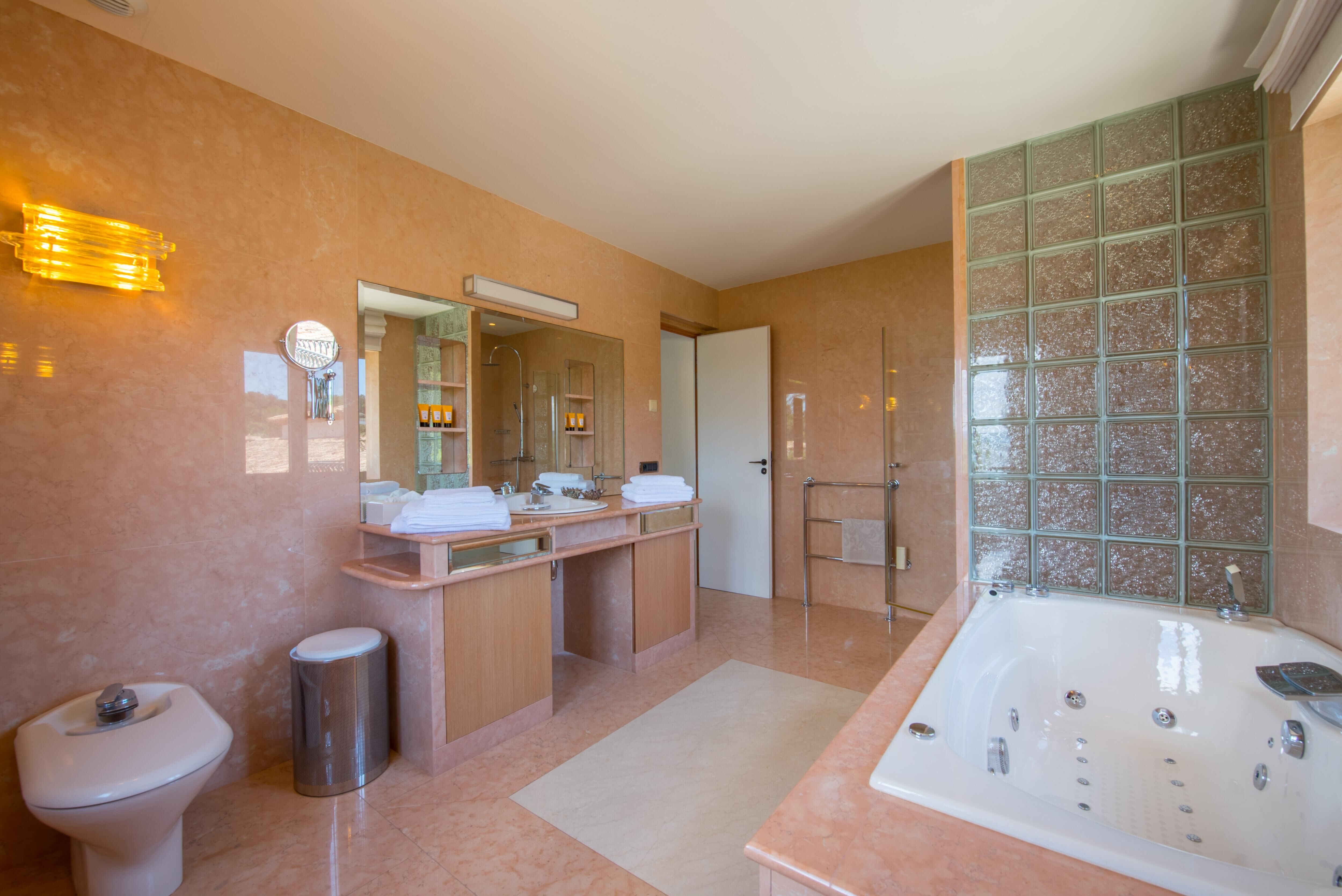 Villa Lynx Gallary Image 2