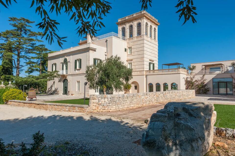 Villa Maestosa Gallery Image 1