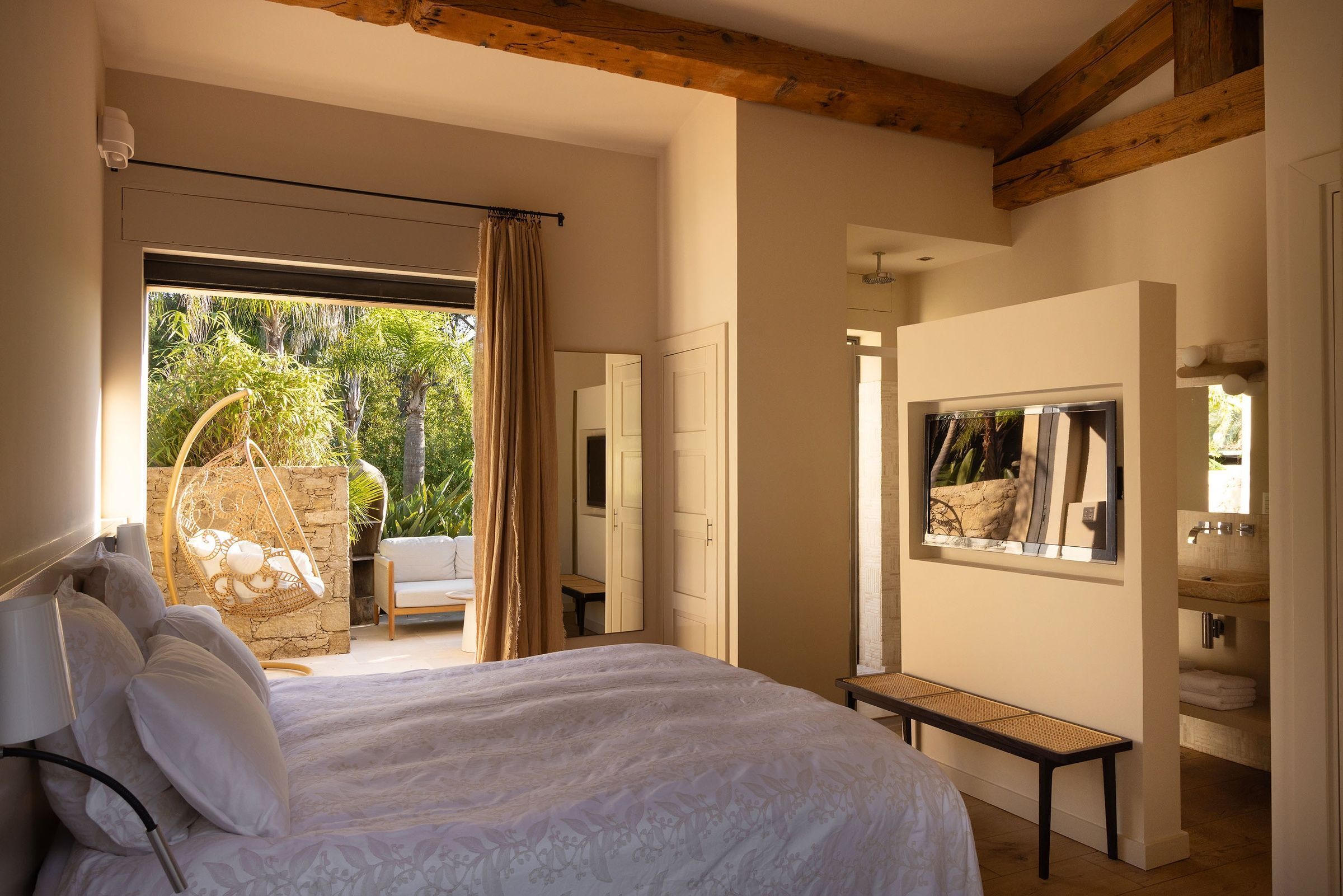 Villa Mai Tai Gallary Image 2
