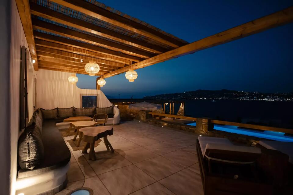 Villa Rhea Gallery Image 2