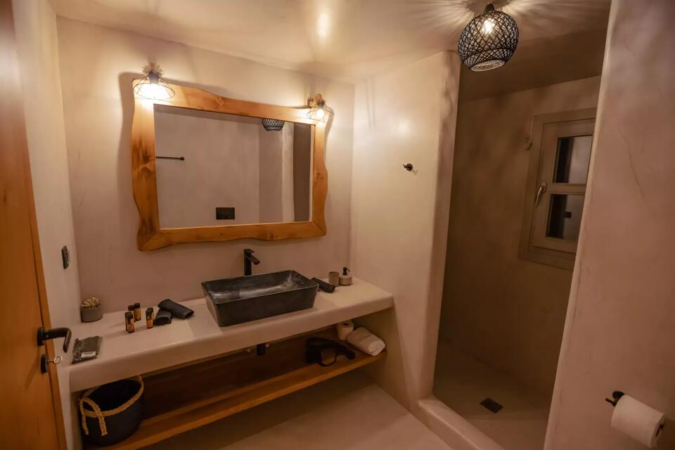 Villa Rhea Gallery Image 2