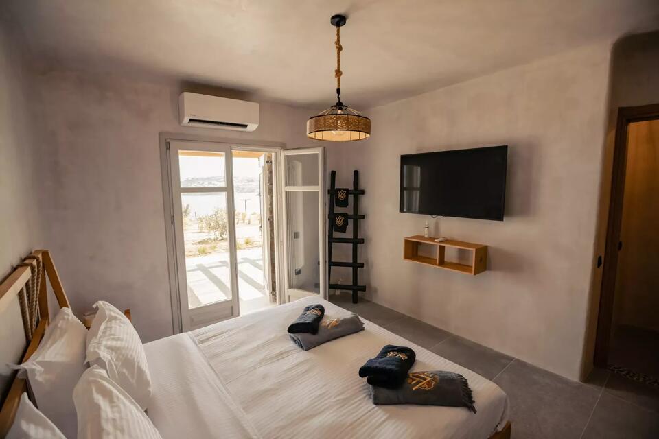 Villa Rhea Gallery Image 1
