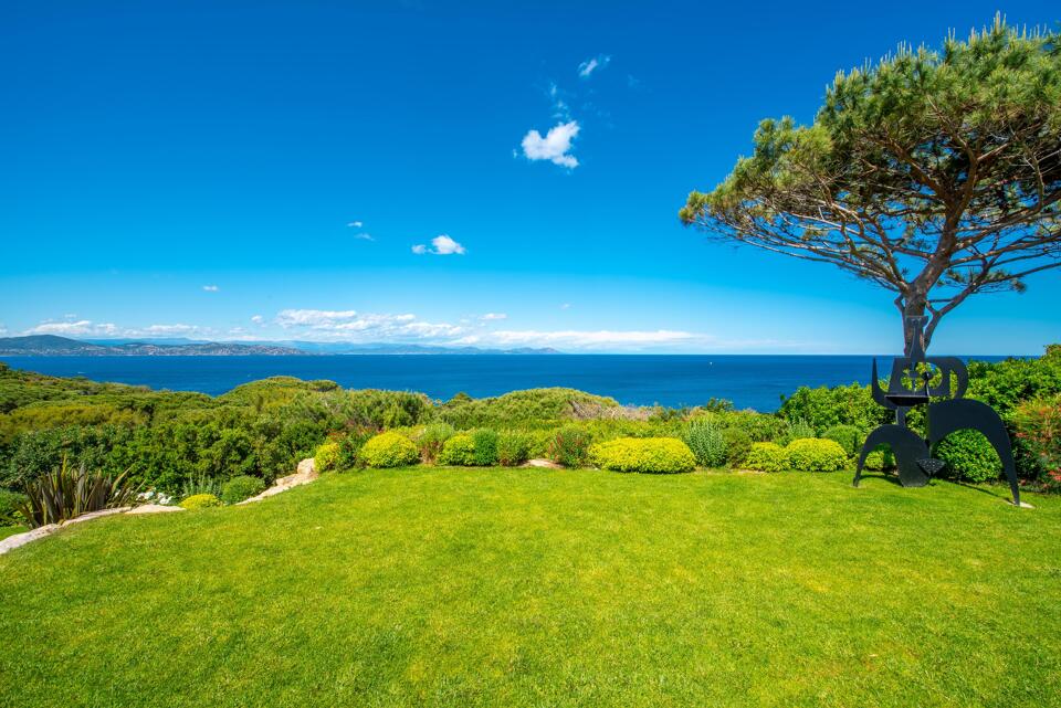 Villa Sea view Gallery Image 3
