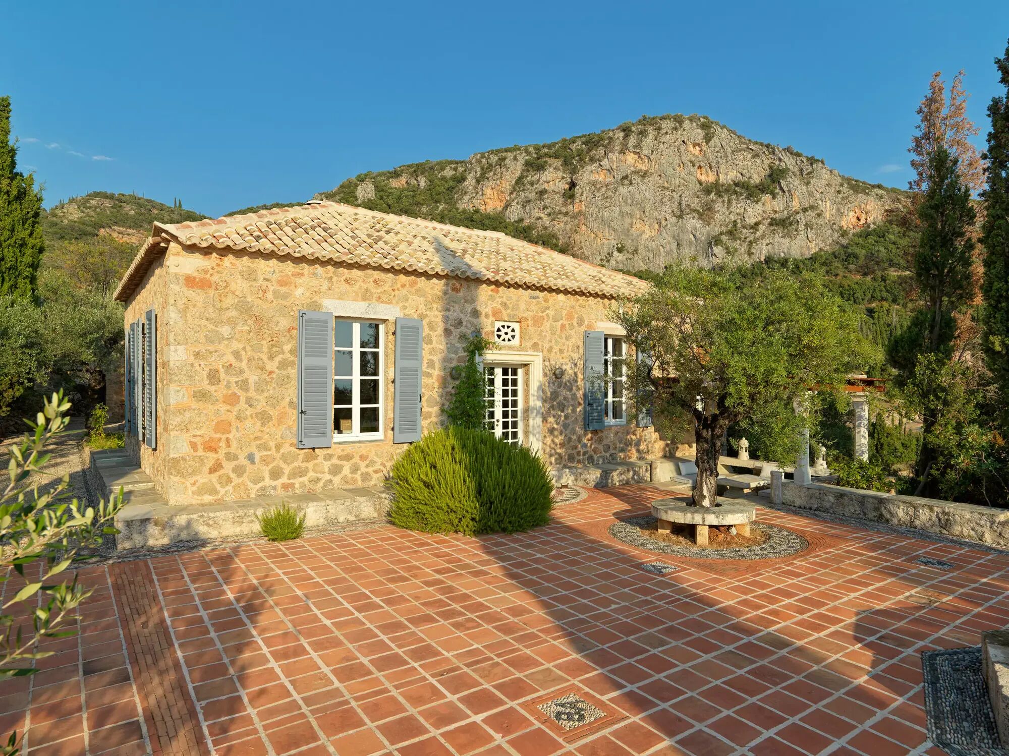 Villa Siena Gallary Image 2