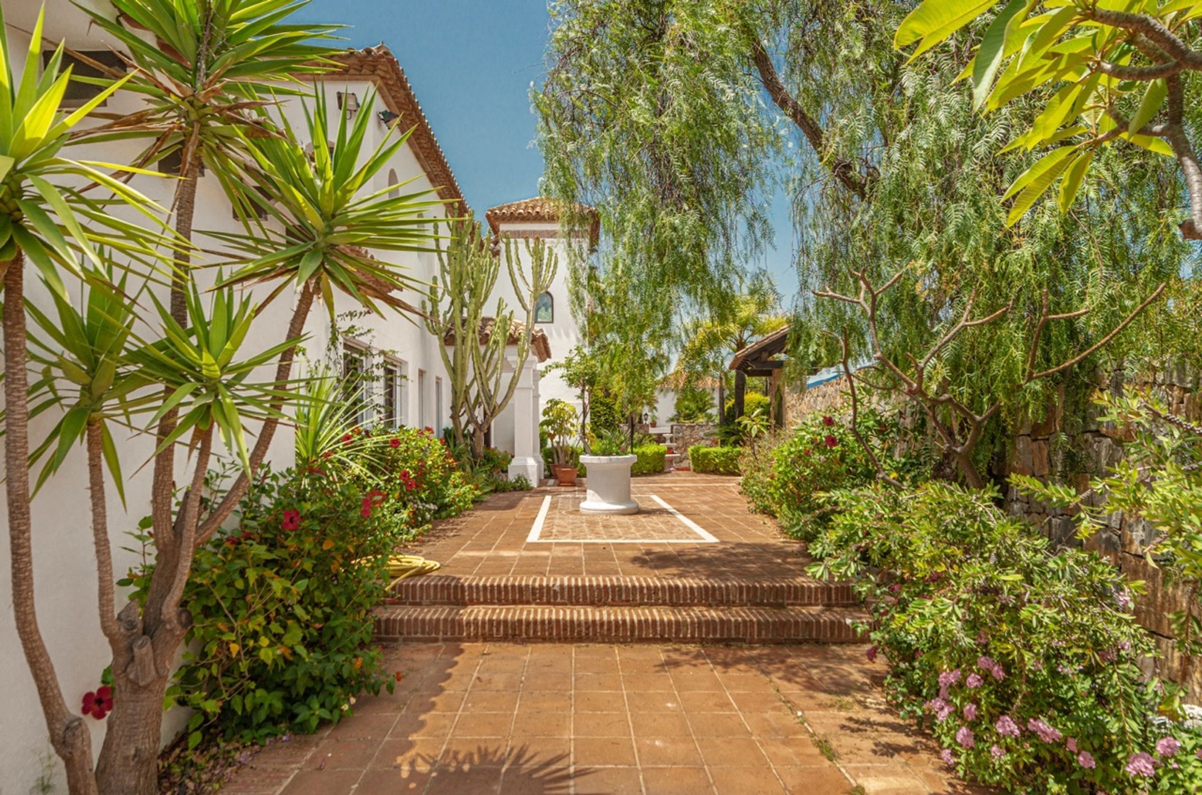 villa-suzanna-image-3