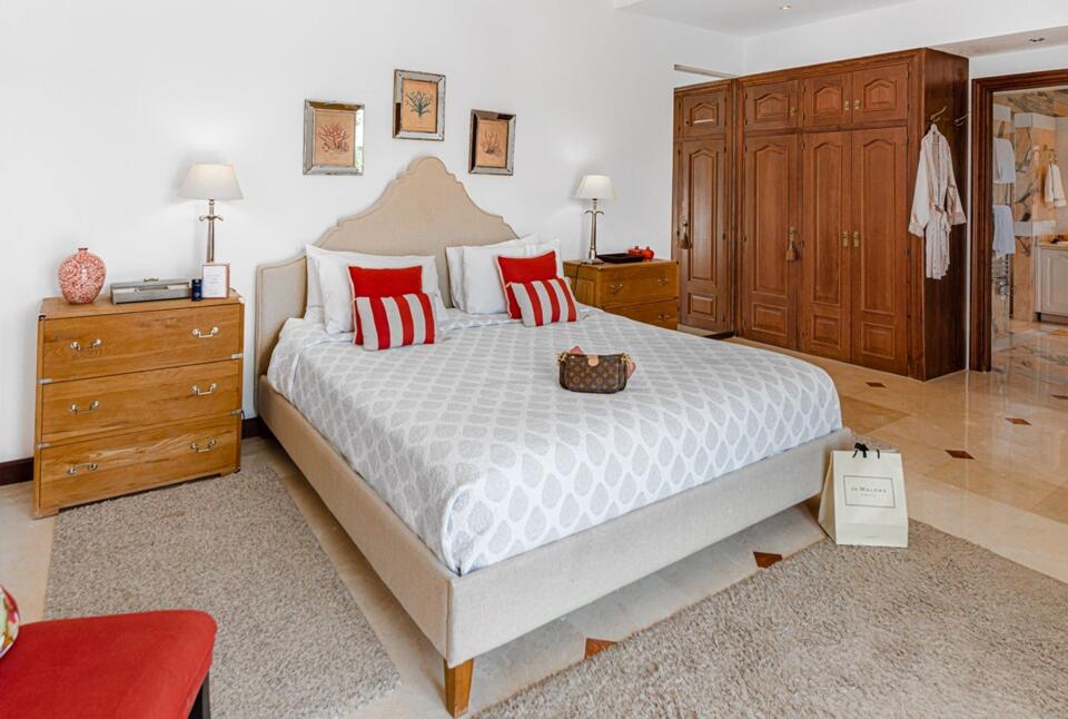 Villa Suzanna Gallery Image 3